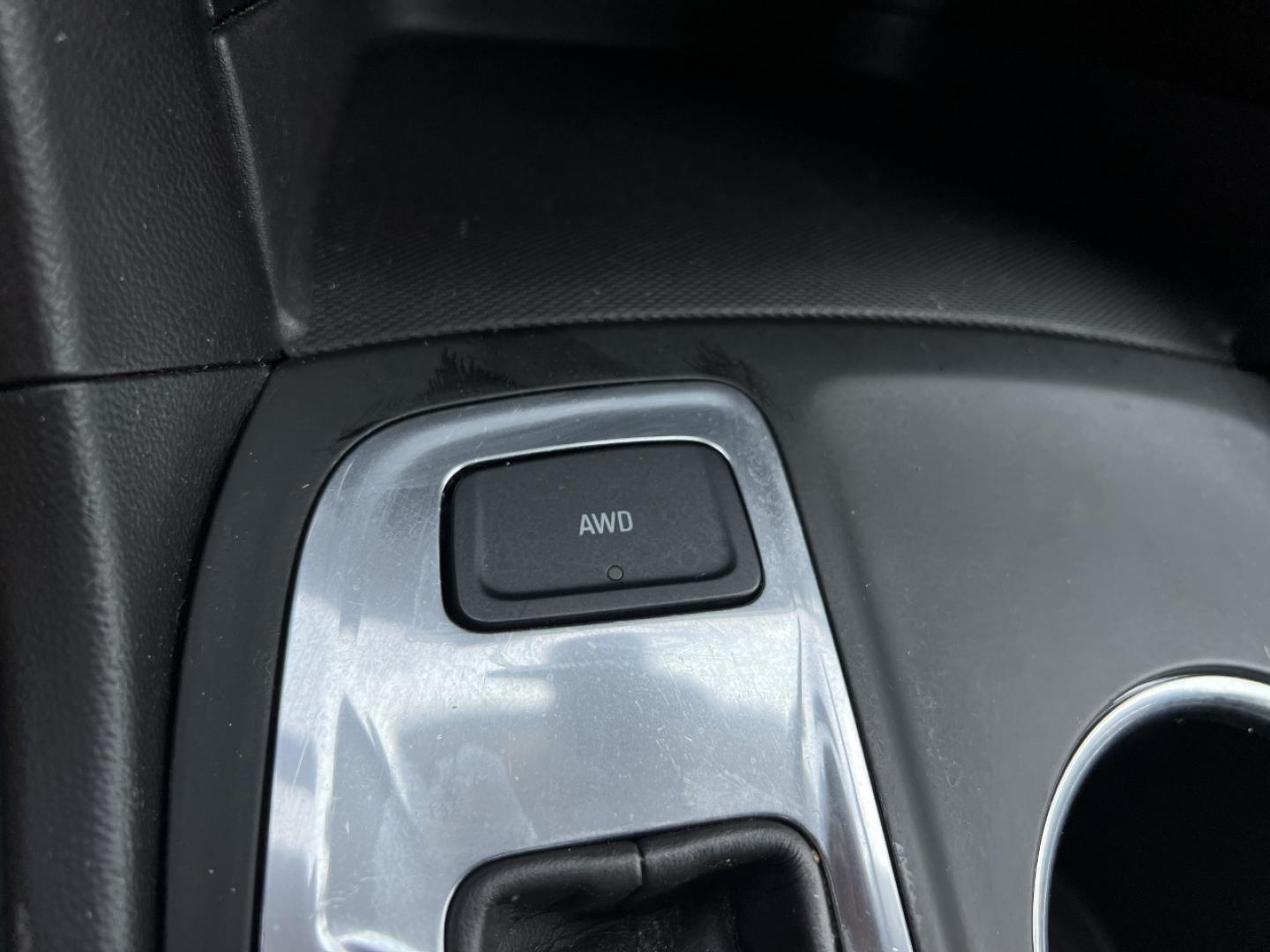2020 BLACK /Black Cloth Chevrolet Equinox LT AWD (2GNAXTEV6L6) with an 1.5L 4 Cyl. Turbo engine, Automatic transmission, located at 2990 Old Orchard Rd., Jackson, MO, 63755, 37.354214, -89.612106 - 2020 Chevrolet Equinox LT 79xxx miles All Wheel Drive 1.5L 4 Cyl. Automatic Backup Camera Power Driver Seat Heated Seats Bluetooth Remote Start Cruise Power Windows/Locks/Mirrors We have financing available and we accept trades! Fill out a credit application on our website or come by tod - Photo#2