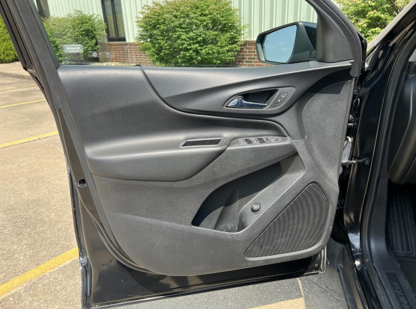 2020 BLACK /Black Cloth Chevrolet Equinox LT AWD (2GNAXTEV6L6) with an 1.5L 4 Cyl. Turbo engine, Automatic transmission, located at 2990 Old Orchard Rd., Jackson, MO, 63755, 37.354214, -89.612106 - 2020 Chevrolet Equinox LT 79xxx miles All Wheel Drive 1.5L 4 Cyl. Automatic Backup Camera Power Driver Seat Heated Seats Bluetooth Remote Start Cruise Power Windows/Locks/Mirrors We have financing available and we accept trades! Fill out a credit application on our website or come by tod - Photo#14