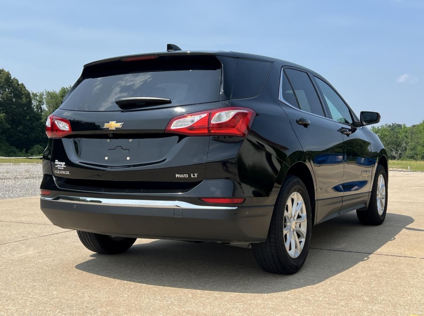 2020 BLACK /Black Cloth Chevrolet Equinox LT AWD (2GNAXTEV6L6) with an 1.5L 4 Cyl. Turbo engine, Automatic transmission, located at 2990 Old Orchard Rd., Jackson, MO, 63755, 37.354214, -89.612106 - 2020 Chevrolet Equinox LT 79xxx miles All Wheel Drive 1.5L 4 Cyl. Automatic Backup Camera Power Driver Seat Heated Seats Bluetooth Remote Start Cruise Power Windows/Locks/Mirrors We have financing available and we accept trades! Fill out a credit application on our website or come by tod - Photo#10