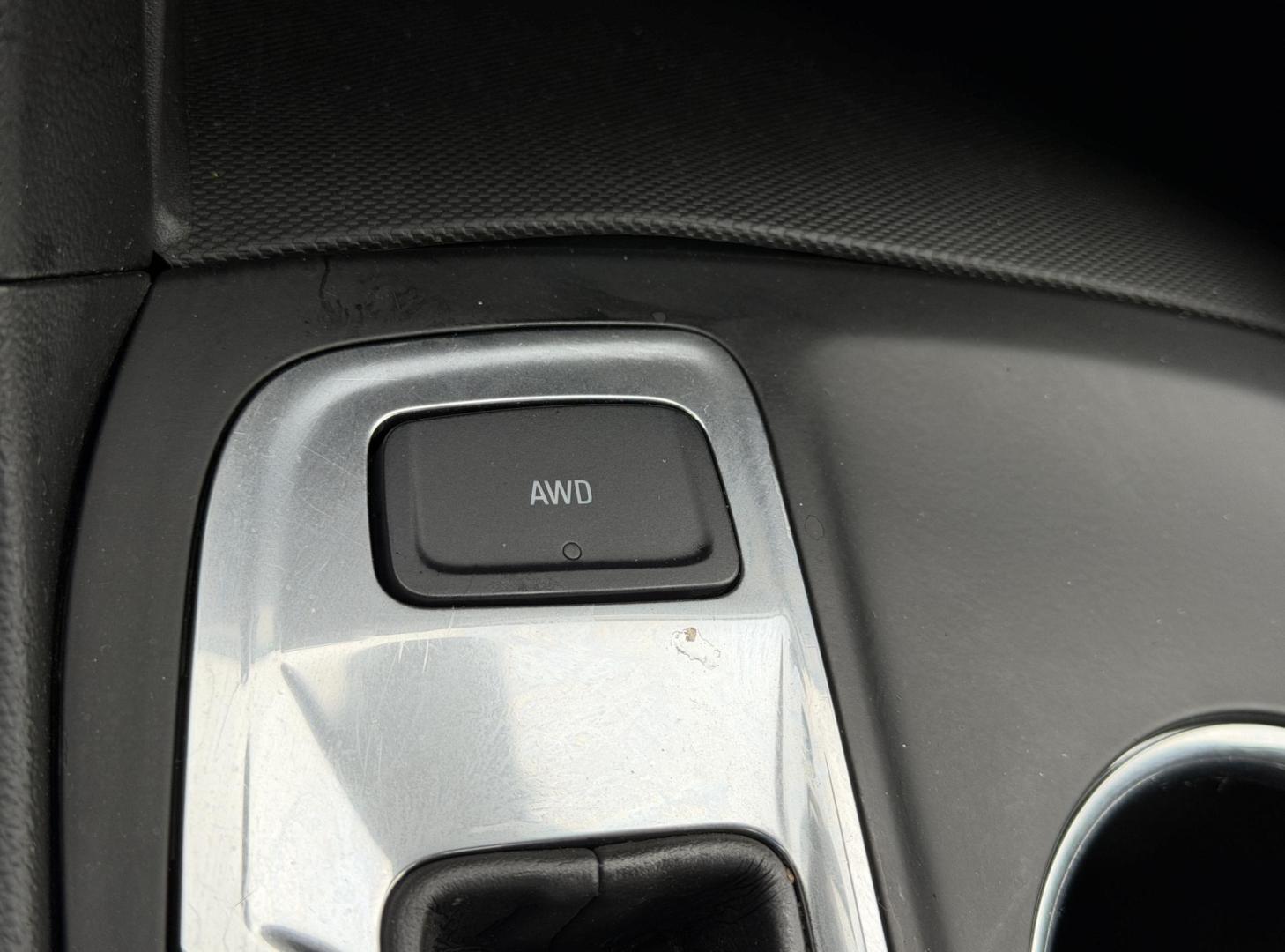 2020 BLACK /Gray Chevrolet Equinox LT AWD (2GNAXTEV6L6) with an 1.5L 4 Cyl. Turbo engine, Automatic transmission, located at 2990 Old Orchard Rd., Jackson, MO, 63755, 37.354214, -89.612106 - 2020 Chevrolet Equinox LT 80xxx miles All Wheel Drive 1.5L 4 Cyl. Automatic Backup Camera Power Driver Seat Heated Seats Bluetooth Remote Start Cruise Power Windows/Locks/Mirrors We have financing available and we accept trades! Fill out a credit application on our website or come by tod - Photo#2