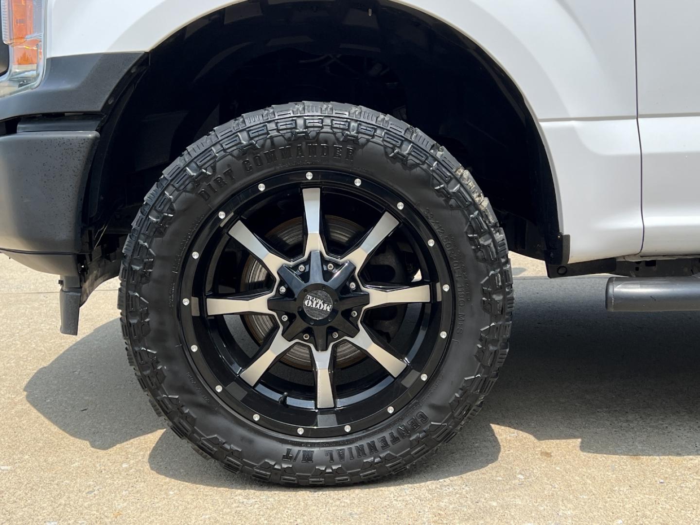 2018 WHITE /Gray Vinyl Ford F-150 XL (1FTFX1E50JK) with an 5.0L V8 engine, Automatic transmission, located at 2990 Old Orchard Rd., Jackson, MO, 63755, 37.354214, -89.612106 - 2018 Ford F-150 XL 160xxx miles 4x4 5.0L V8 Automatic Backup Camera Bluetooth Cruise Power Windows/Locks/Mirrors We have financing available and we accept trades! Fill out a credit application on our website or come by today! If you have any questions, give us a call at (573) 204-7777 or v - Photo#33