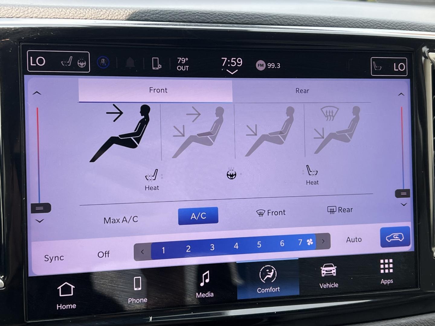 2021 SILVER /Tan Leather Chrysler Pacifica Touring-L (2C4RC1BG2MR) with an 3.6L V6 engine, Automatic transmission, located at 2990 Old Orchard Rd., Jackson, MO, 63755, 37.354214, -89.612106 - 2021 Chrysler Pacifica Touring L 1-Owner 103xxx miles Front Wheel Drive 3.6L V6 Automatic Leather 3rd Row Stow 'N Go Backup Camera Power Driver Seat Heated Seats Bluetooth Remote Start Cruise Power Windows/Locks/Mirrors We have financing available and we accept trades! Fill out a cre - Photo#3