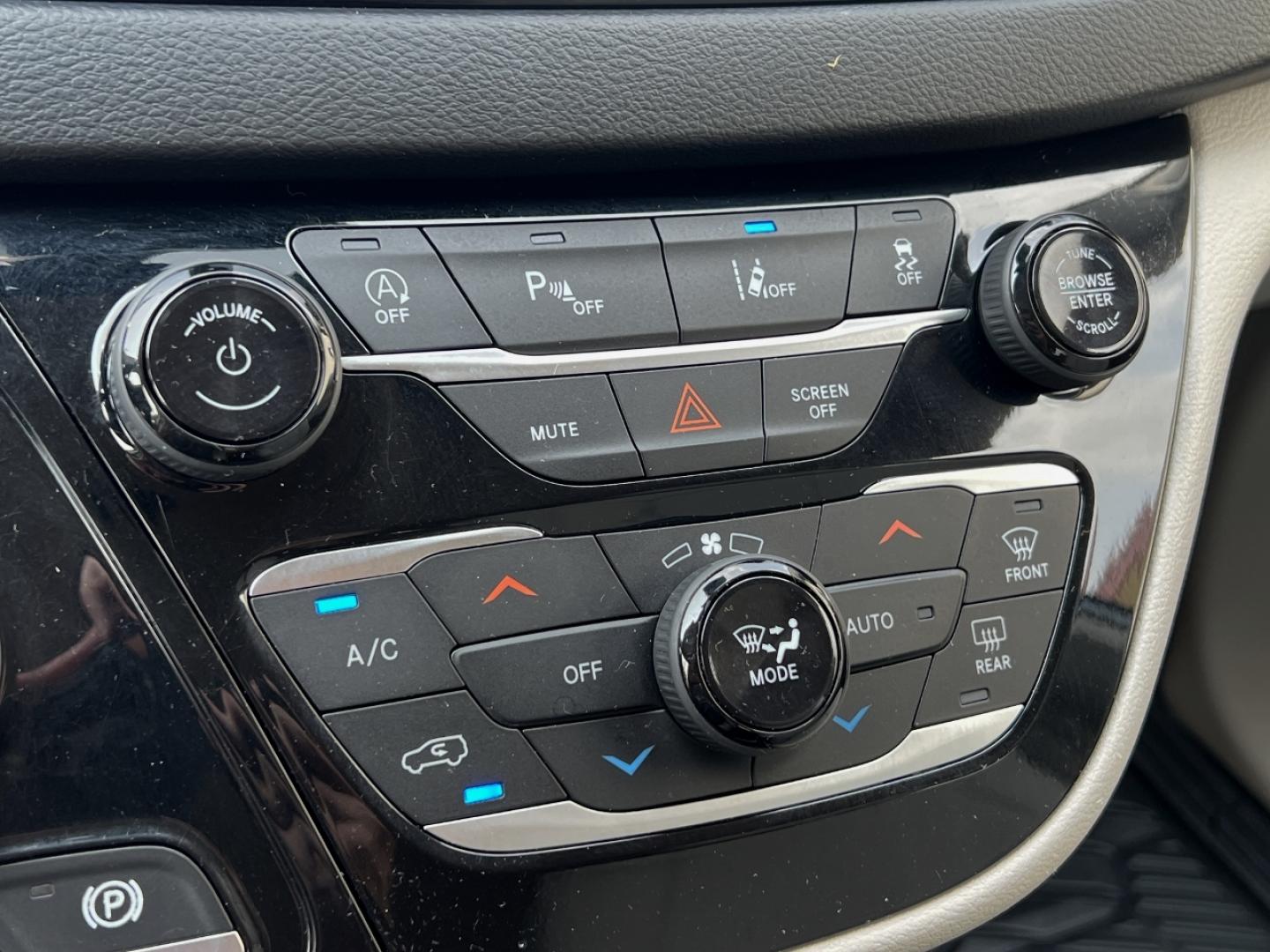 2021 SILVER /Tan Leather Chrysler Pacifica Touring-L (2C4RC1BG2MR) with an 3.6L V6 engine, Automatic transmission, located at 2990 Old Orchard Rd., Jackson, MO, 63755, 37.354214, -89.612106 - 2021 Chrysler Pacifica Touring L 1-Owner 103xxx miles Front Wheel Drive 3.6L V6 Automatic Leather 3rd Row Stow 'N Go Backup Camera Power Driver Seat Heated Seats Bluetooth Remote Start Cruise Power Windows/Locks/Mirrors We have financing available and we accept trades! Fill out a cre - Photo#28