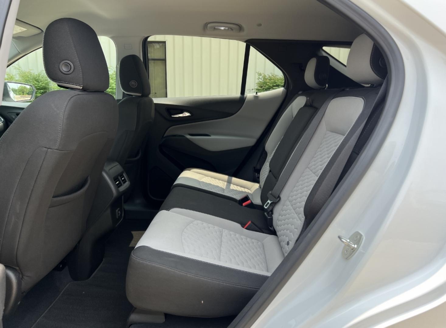 2020 WHITE /Gray Cloth Chevrolet Equinox LS 1.5 AWD (3GNAXSEV5LS) with an 1.5L 4 Cyl. Turbo engine, Automatic transmission, located at 2990 Old Orchard Rd., Jackson, MO, 63755, 37.354214, -89.612106 - 2020 Chevrolet Equinox LS 1-Owner 93xxx miles All Wheel Drive 1.5L 4 Cyl. Automatic Backup Camera Power Driver Seat Bluetooth Cruise Power Windows/Locks/Mirrors We have financing available and we accept trades! Fill out a credit application on our website or come by today! If you have an - Photo#16