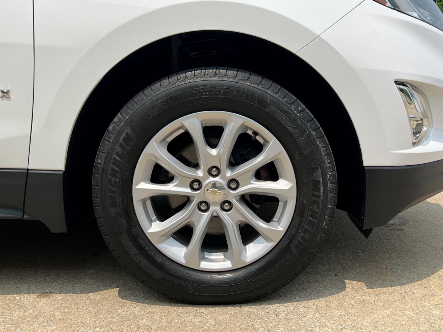 2020 WHITE /Gray Cloth Chevrolet Equinox LS 1.5 AWD (3GNAXSEV5LS) with an 1.5L 4 Cyl. Turbo engine, Automatic transmission, located at 2990 Old Orchard Rd., Jackson, MO, 63755, 37.354214, -89.612106 - 2020 Chevrolet Equinox LS 1-Owner 93xxx miles All Wheel Drive 1.5L 4 Cyl. Automatic Backup Camera Power Driver Seat Bluetooth Cruise Power Windows/Locks/Mirrors We have financing available and we accept trades! Fill out a credit application on our website or come by today! If you have an - Photo#39