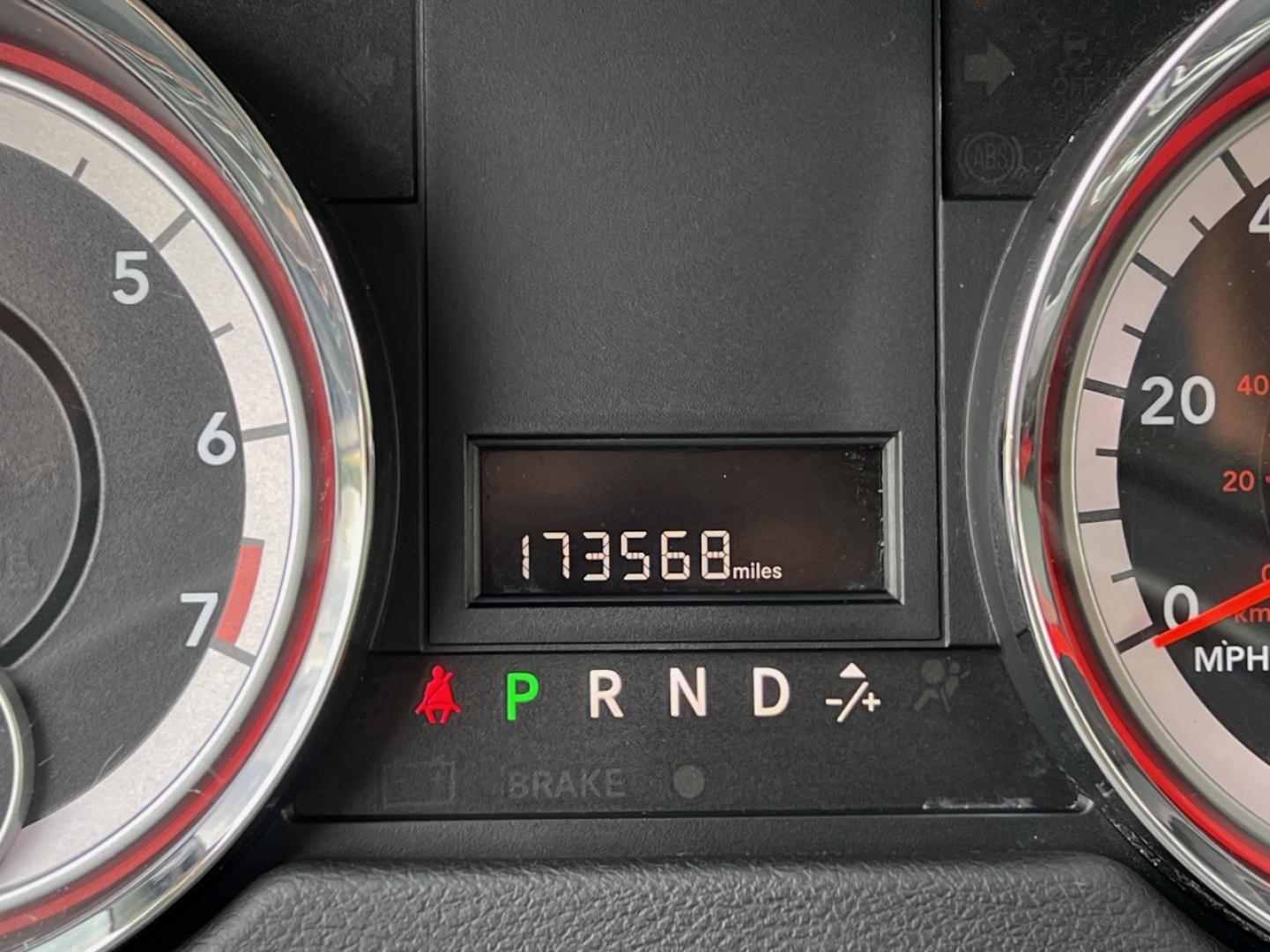 2013 WHITE /Gray Cloth Dodge Grand Caravan SE (2C4RDGBG9DR) with an 3.6L V6 engine, Automatic transmission, located at 2990 Old Orchard Rd., Jackson, MO, 63755, 37.354214, -89.612106 - 2013 Dodge Grand Caravan SE 173xxx miles Front Wheel Drive 3.6L V6 Automatic 3rd Row Stow 'N Go Cruise Power Windows/Locks/Mirrors We have financing available and we accept trades! Fill out a credit application on our website or come by today! If you have any questions, give us a call at ( - Photo#18