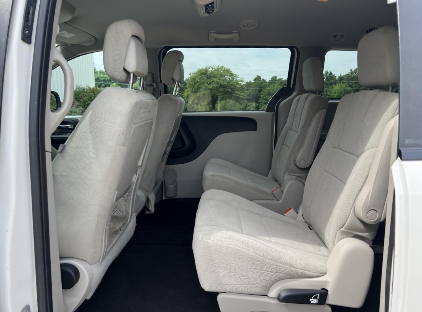 2013 WHITE /Gray Cloth Dodge Grand Caravan SE (2C4RDGBG9DR) with an 3.6L V6 engine, Automatic transmission, located at 2990 Old Orchard Rd., Jackson, MO, 63755, 37.354214, -89.612106 - 2013 Dodge Grand Caravan SE 173xxx miles Front Wheel Drive 3.6L V6 Automatic 3rd Row Stow 'N Go Cruise Power Windows/Locks/Mirrors We have financing available and we accept trades! Fill out a credit application on our website or come by today! If you have any questions, give us a call at ( - Photo#13