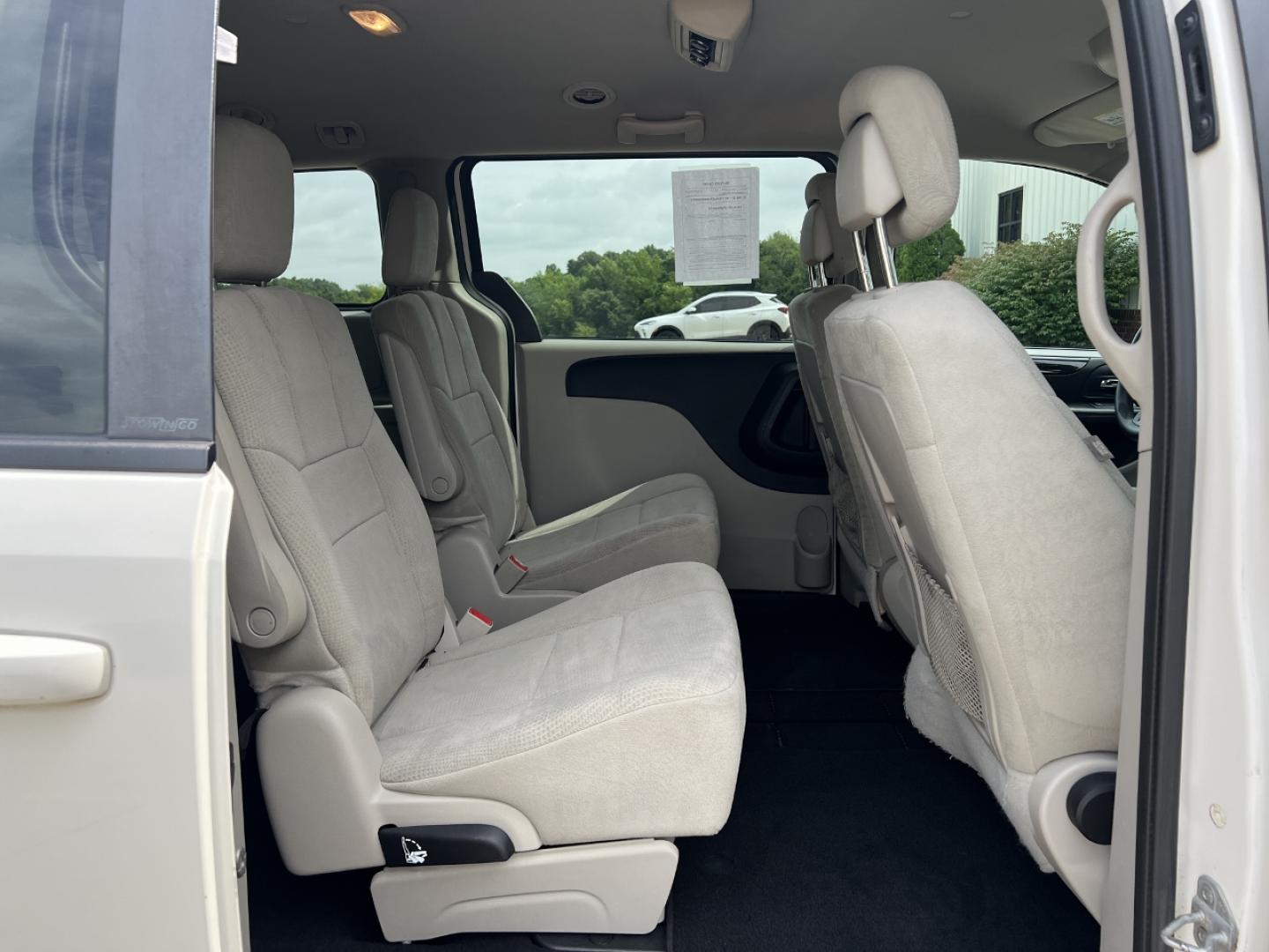 2013 WHITE /Gray Cloth Dodge Grand Caravan SE (2C4RDGBG9DR) with an 3.6L V6 engine, Automatic transmission, located at 2990 Old Orchard Rd., Jackson, MO, 63755, 37.354214, -89.612106 - 2013 Dodge Grand Caravan SE 173xxx miles Front Wheel Drive 3.6L V6 Automatic 3rd Row Stow 'N Go Cruise Power Windows/Locks/Mirrors We have financing available and we accept trades! Fill out a credit application on our website or come by today! If you have any questions, give us a call at ( - Photo#14