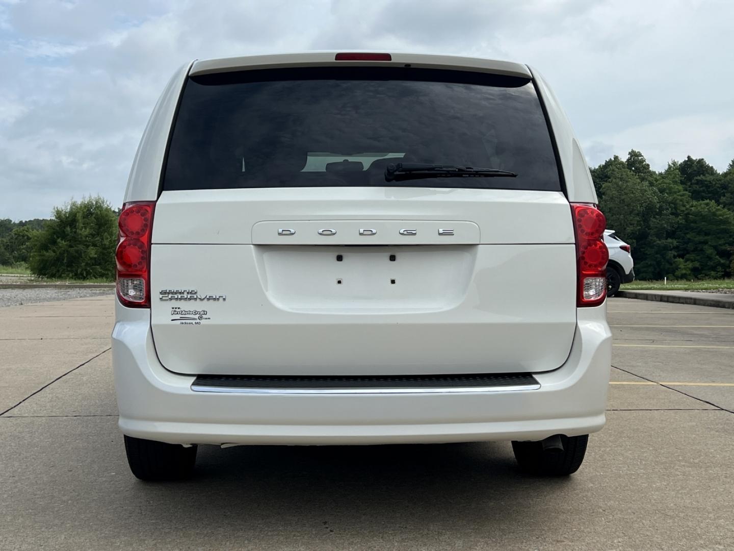 2013 WHITE /Gray Cloth Dodge Grand Caravan SE (2C4RDGBG9DR) with an 3.6L V6 engine, Automatic transmission, located at 2990 Old Orchard Rd., Jackson, MO, 63755, 37.354214, -89.612106 - 2013 Dodge Grand Caravan SE 173xxx miles Front Wheel Drive 3.6L V6 Automatic 3rd Row Stow 'N Go Cruise Power Windows/Locks/Mirrors We have financing available and we accept trades! Fill out a credit application on our website or come by today! If you have any questions, give us a call at ( - Photo#7