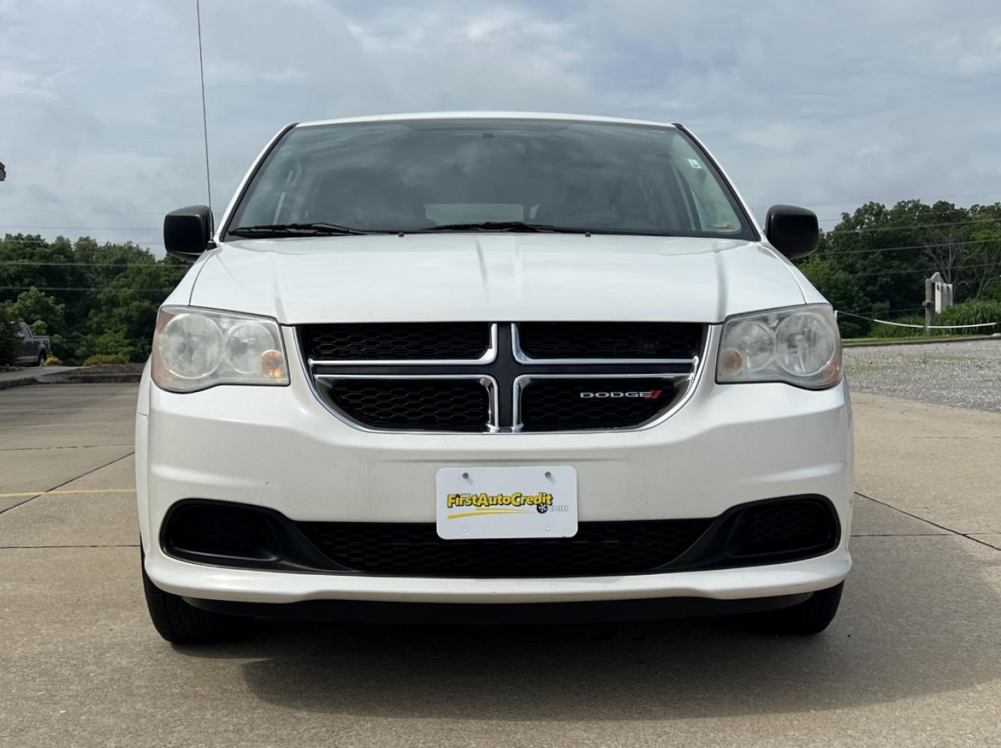 2013 WHITE /Gray Cloth Dodge Grand Caravan SE (2C4RDGBG9DR) with an 3.6L V6 engine, Automatic transmission, located at 2990 Old Orchard Rd., Jackson, MO, 63755, 37.354214, -89.612106 - 2013 Dodge Grand Caravan SE 173xxx miles Front Wheel Drive 3.6L V6 Automatic 3rd Row Stow 'N Go Cruise Power Windows/Locks/Mirrors We have financing available and we accept trades! Fill out a credit application on our website or come by today! If you have any questions, give us a call at ( - Photo#8