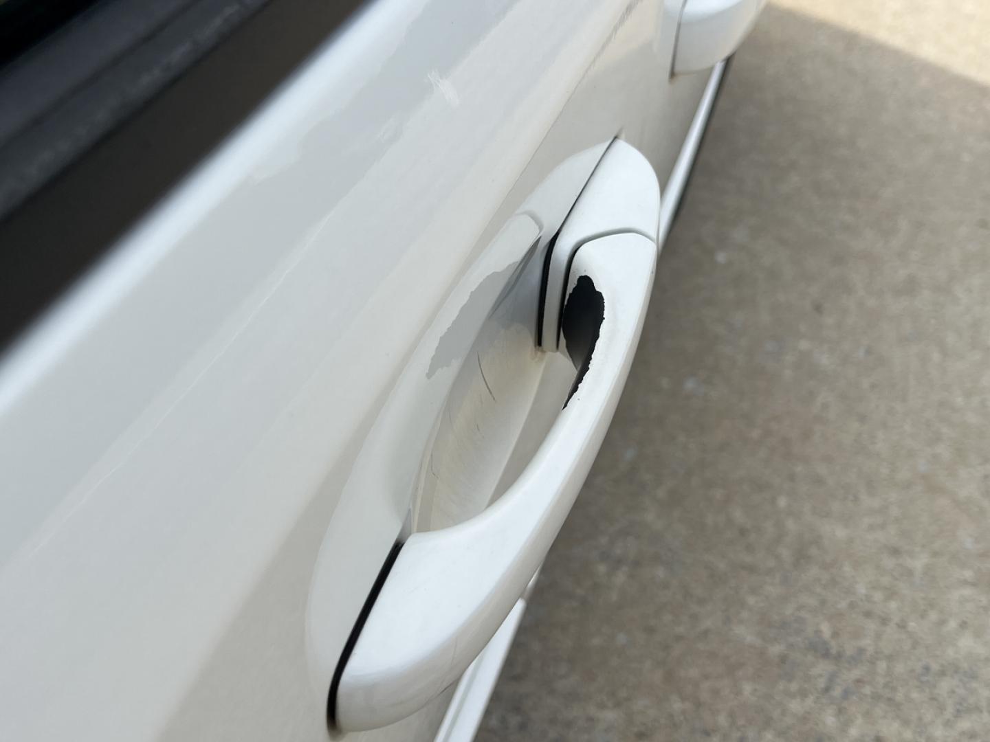 2013 WHITE /Gray Cloth Dodge Grand Caravan SE (2C4RDGBG9DR) with an 3.6L V6 engine, Automatic transmission, located at 2990 Old Orchard Rd., Jackson, MO, 63755, 37.354214, -89.612106 - 2013 Dodge Grand Caravan SE 173xxx miles Front Wheel Drive 3.6L V6 Automatic 3rd Row Stow 'N Go Cruise Power Windows/Locks/Mirrors We have financing available and we accept trades! Fill out a credit application on our website or come by today! If you have any questions, give us a call at ( - Photo#37