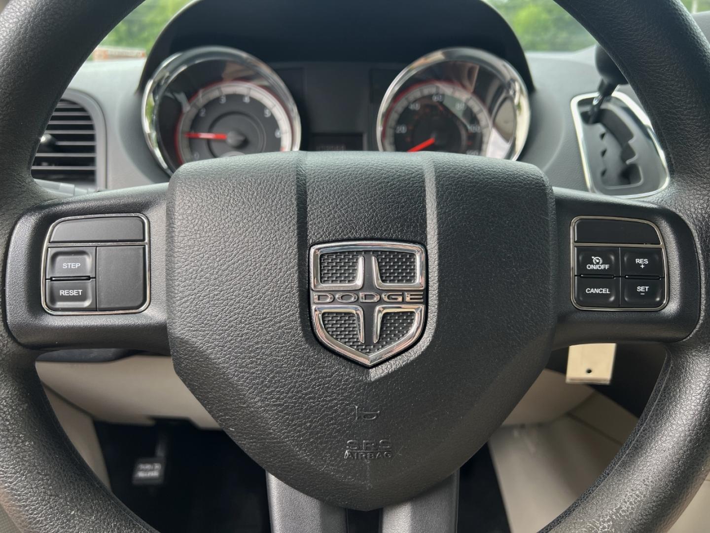 2013 WHITE /Gray Cloth Dodge Grand Caravan SE (2C4RDGBG9DR) with an 3.6L V6 engine, Automatic transmission, located at 2990 Old Orchard Rd., Jackson, MO, 63755, 37.354214, -89.612106 - 2013 Dodge Grand Caravan SE 173xxx miles Front Wheel Drive 3.6L V6 Automatic 3rd Row Stow 'N Go Cruise Power Windows/Locks/Mirrors We have financing available and we accept trades! Fill out a credit application on our website or come by today! If you have any questions, give us a call at ( - Photo#19
