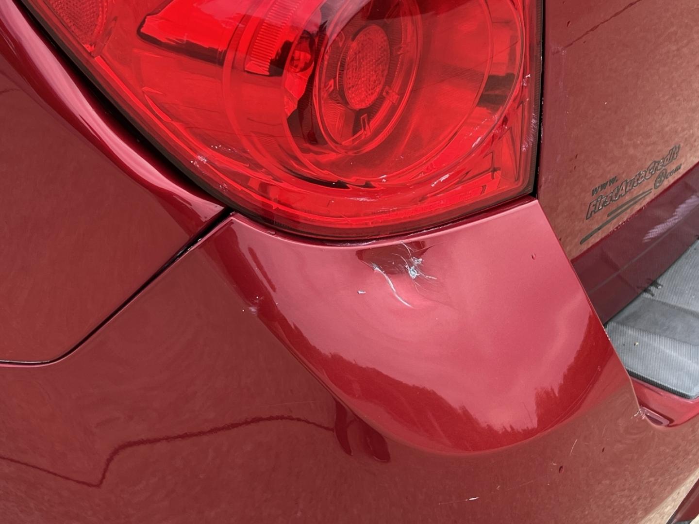 2015 RED /Tan Cloth Chevrolet Equinox 1LT 2WD (2GNALBEK6F1) with an 2.4L 4 Cyl. engine, Automatic transmission, located at 506 S. Kingshighway, Cape Girardeau, MO, 63703, (573) 235-5000, 37.294991, -89.553635 - 2015 Chevrolet Equinox LT 96xxx miles Front Wheel Drive 2.4L 4 Cyl. Automatic Backup Camera Bluetooth Cruise Power Windows/Locks/Mirrors We have financing available and we accept trades! Fill out a credit application on our website or come by today! If you have any questions, give us a cal - Photo#35