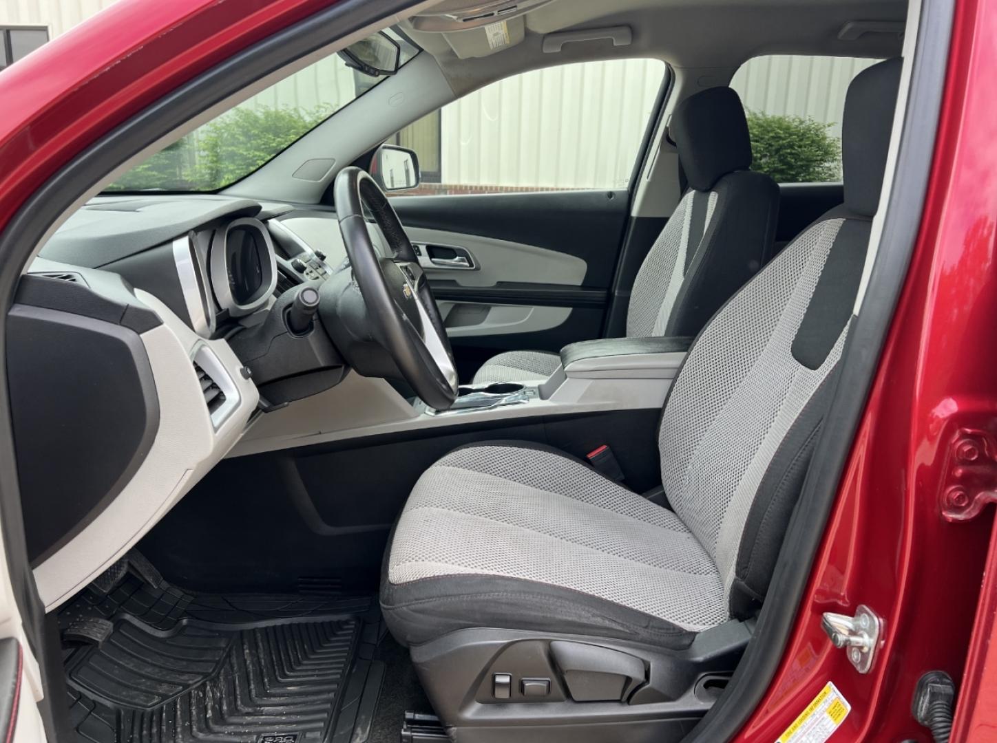 2015 RED /Tan Cloth Chevrolet Equinox 1LT 2WD (2GNALBEK6F1) with an 2.4L 4 Cyl. engine, Automatic transmission, located at 506 S. Kingshighway, Cape Girardeau, MO, 63703, (573) 235-5000, 37.294991, -89.553635 - 2015 Chevrolet Equinox LT 96xxx miles Front Wheel Drive 2.4L 4 Cyl. Automatic Backup Camera Bluetooth Cruise Power Windows/Locks/Mirrors We have financing available and we accept trades! Fill out a credit application on our website or come by today! If you have any questions, give us a cal - Photo#11