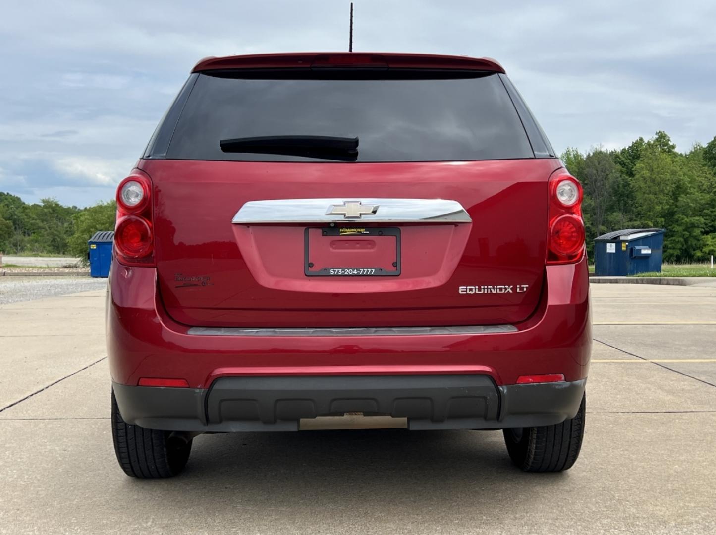2015 RED /Tan Cloth Chevrolet Equinox 1LT 2WD (2GNALBEK6F1) with an 2.4L 4 Cyl. engine, Automatic transmission, located at 506 S. Kingshighway, Cape Girardeau, MO, 63703, (573) 235-5000, 37.294991, -89.553635 - 2015 Chevrolet Equinox LT 96xxx miles Front Wheel Drive 2.4L 4 Cyl. Automatic Backup Camera Bluetooth Cruise Power Windows/Locks/Mirrors We have financing available and we accept trades! Fill out a credit application on our website or come by today! If you have any questions, give us a cal - Photo#8