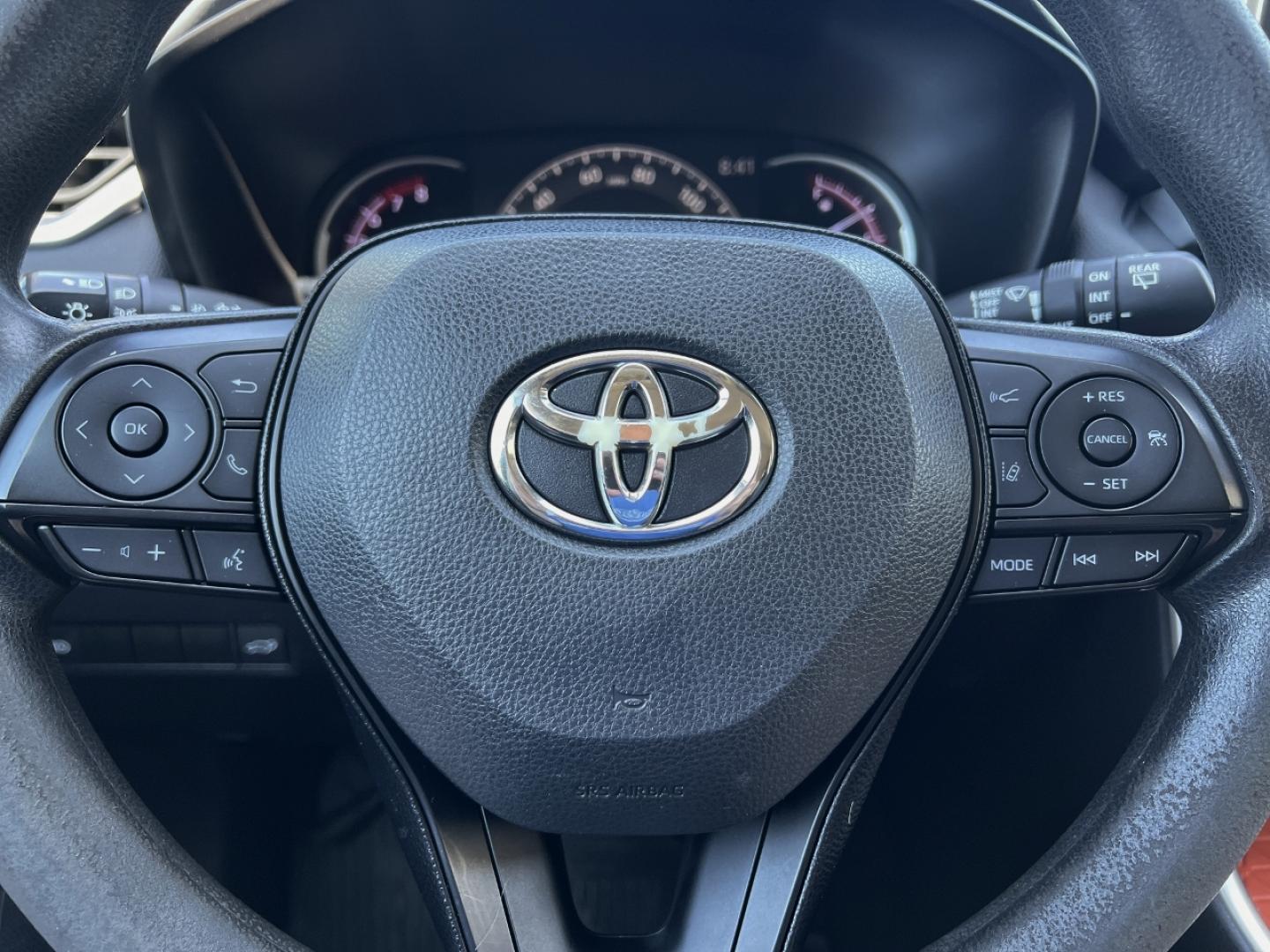 2019 BLACK /Black Leather Toyota RAV4 Adventure AWD (2T3J1RFV8KW) with an 2.5L 4 Cyl. engine, Automatic transmission, located at 506 S. Kingshighway, Cape Girardeau, MO, 63703, (573) 235-5000, 37.294991, -89.553635 - 2019 Toyota RAV4 Adventure 105xxx miles All Wheel Drive 2.5L 4 Cyl. Automatic Leather Backup Camera Power Driver Seat Bluetooth Cruise Power Windows/Locks/Mirrors We have financing available and we accept trades! Fill out a credit application on our website or come by today! If you have - Photo#21