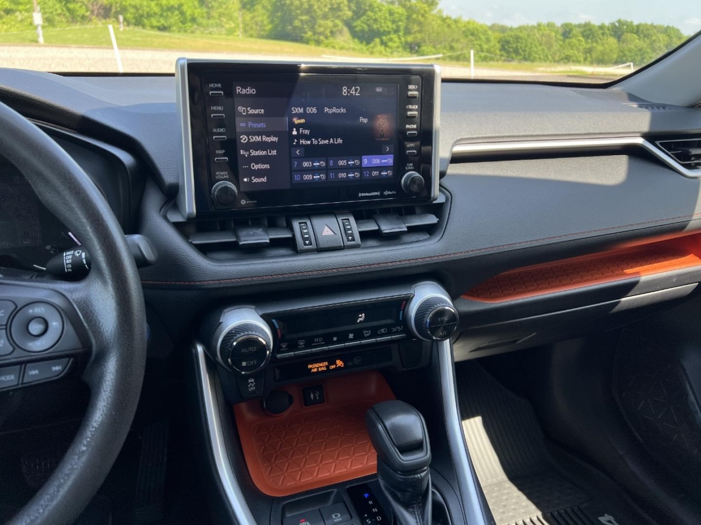 2019 BLACK /Black Leather Toyota RAV4 Adventure AWD (2T3J1RFV8KW) with an 2.5L 4 Cyl. engine, Automatic transmission, located at 506 S. Kingshighway, Cape Girardeau, MO, 63703, (573) 235-5000, 37.294991, -89.553635 - 2019 Toyota RAV4 Adventure 105xxx miles All Wheel Drive 2.5L 4 Cyl. Automatic Leather Backup Camera Power Driver Seat Bluetooth Cruise Power Windows/Locks/Mirrors We have financing available and we accept trades! Fill out a credit application on our website or come by today! If you have - Photo#25