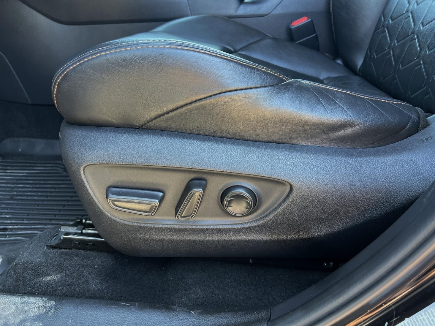 2019 BLACK /Black Leather Toyota RAV4 Adventure AWD (2T3J1RFV8KW) with an 2.5L 4 Cyl. engine, Automatic transmission, located at 506 S. Kingshighway, Cape Girardeau, MO, 63703, (573) 235-5000, 37.294991, -89.553635 - 2019 Toyota RAV4 Adventure 105xxx miles All Wheel Drive 2.5L 4 Cyl. Automatic Leather Backup Camera Power Driver Seat Bluetooth Cruise Power Windows/Locks/Mirrors We have financing available and we accept trades! Fill out a credit application on our website or come by today! If you have - Photo#3