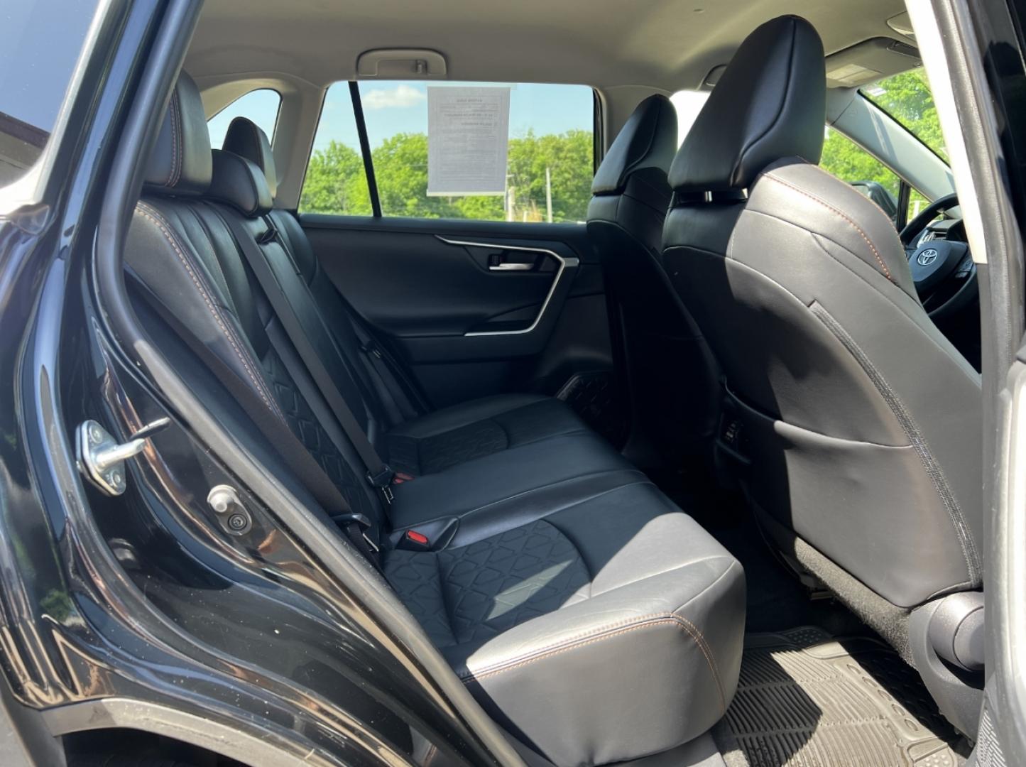 2019 BLACK /Black Leather Toyota RAV4 Adventure AWD (2T3J1RFV8KW) with an 2.5L 4 Cyl. engine, Automatic transmission, located at 506 S. Kingshighway, Cape Girardeau, MO, 63703, (573) 235-5000, 37.294991, -89.553635 - 2019 Toyota RAV4 Adventure 105xxx miles All Wheel Drive 2.5L 4 Cyl. Automatic Leather Backup Camera Power Driver Seat Bluetooth Cruise Power Windows/Locks/Mirrors We have financing available and we accept trades! Fill out a credit application on our website or come by today! If you have - Photo#16