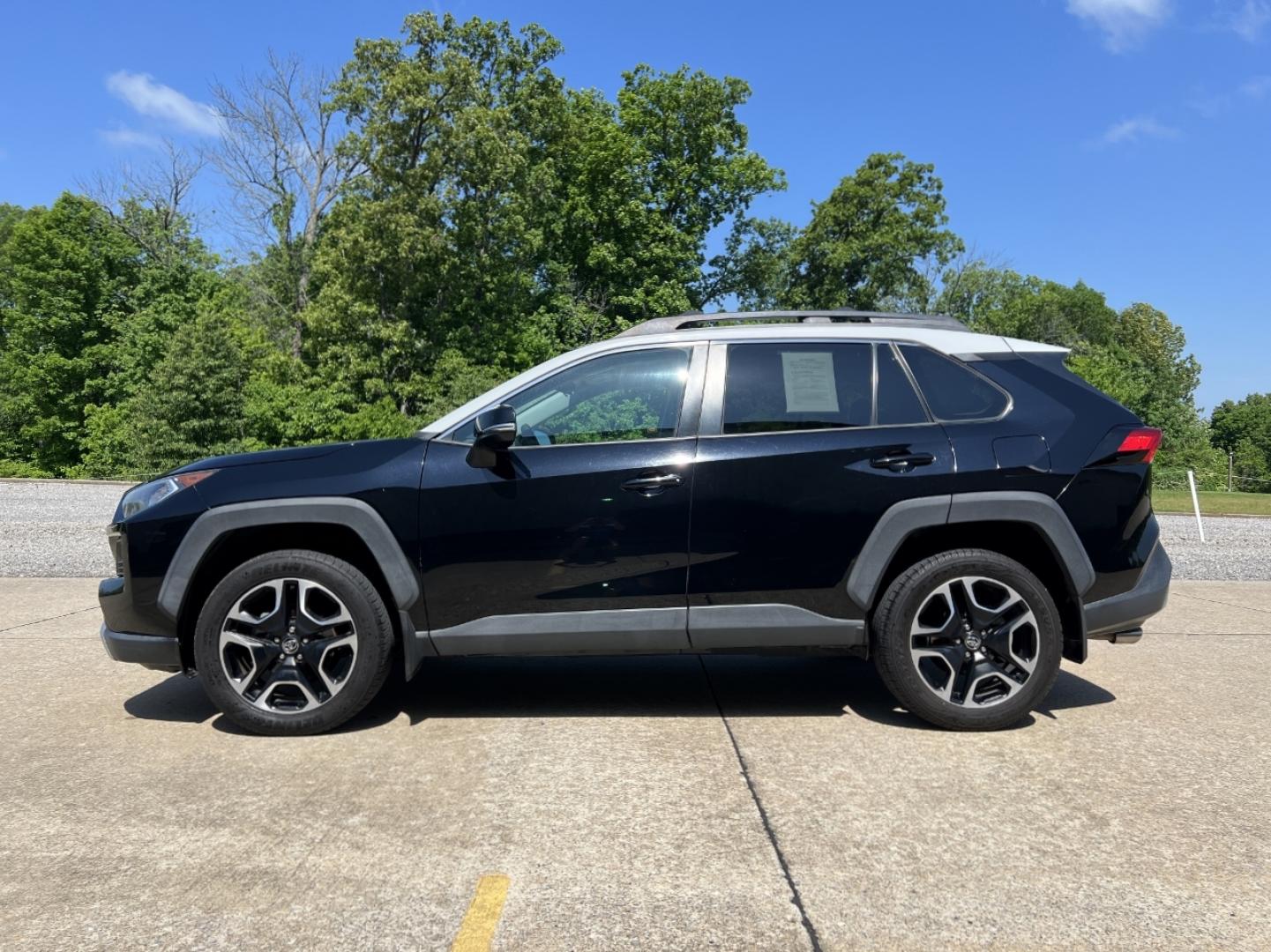 2019 BLACK /Black Leather Toyota RAV4 Adventure AWD (2T3J1RFV8KW) with an 2.5L 4 Cyl. engine, Automatic transmission, located at 506 S. Kingshighway, Cape Girardeau, MO, 63703, (573) 235-5000, 37.294991, -89.553635 - 2019 Toyota RAV4 Adventure 105xxx miles All Wheel Drive 2.5L 4 Cyl. Automatic Leather Backup Camera Power Driver Seat Bluetooth Cruise Power Windows/Locks/Mirrors We have financing available and we accept trades! Fill out a credit application on our website or come by today! If you have - Photo#5