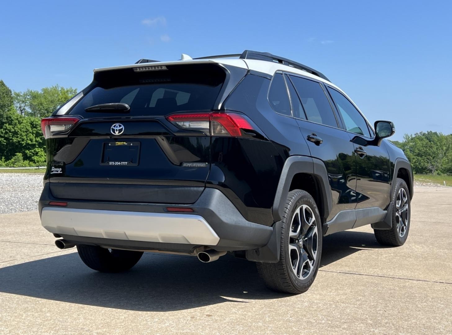 2019 BLACK /Black Leather Toyota RAV4 Adventure AWD (2T3J1RFV8KW) with an 2.5L 4 Cyl. engine, Automatic transmission, located at 506 S. Kingshighway, Cape Girardeau, MO, 63703, (573) 235-5000, 37.294991, -89.553635 - 2019 Toyota RAV4 Adventure 105xxx miles All Wheel Drive 2.5L 4 Cyl. Automatic Leather Backup Camera Power Driver Seat Bluetooth Cruise Power Windows/Locks/Mirrors We have financing available and we accept trades! Fill out a credit application on our website or come by today! If you have - Photo#7
