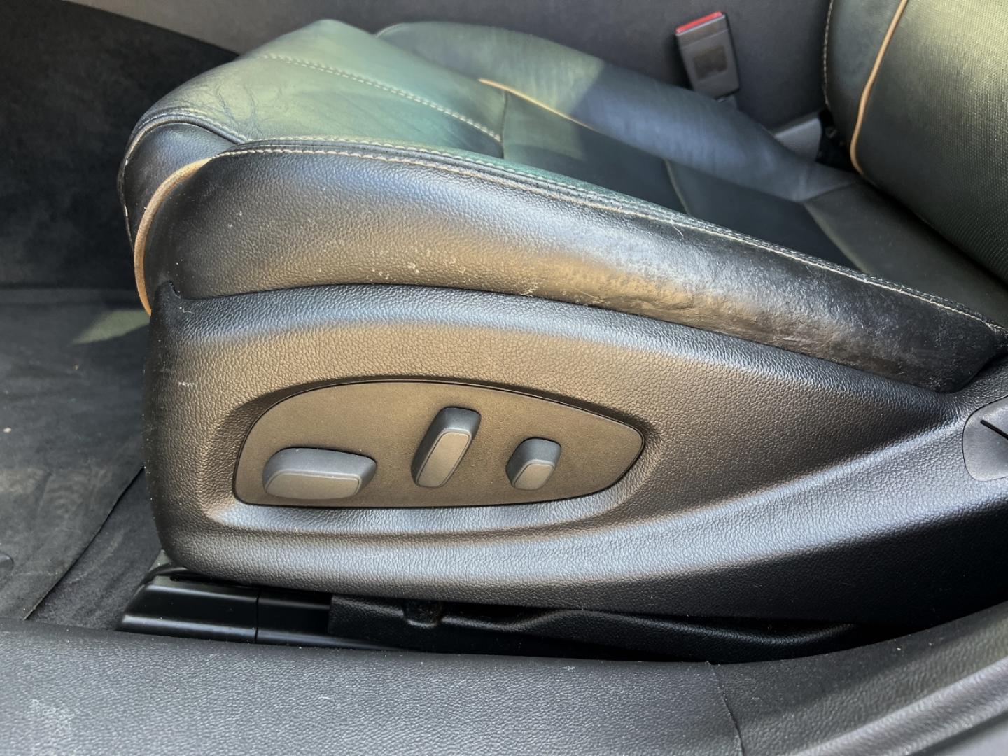 2014 BLUE /Black Leather Chevrolet Impala LTZ (2G1155S34E9) with an 3.6L V6 engine, Automatic transmission, located at 506 S. Kingshighway, Cape Girardeau, MO, 63703, (573) 235-5000, 37.294991, -89.553635 - 2014 Chevrolet Impala LTZ 105xxx miles Front Wheel Drive 3.6L V6 Automatic Leather Power/Heated Seats Backup Camera Sunroof Remote Start Cruise Power Windows/Locks/Mirrors We have financing available and we accept trades! Fill out a credit application on our website or come by today! If - Photo#5