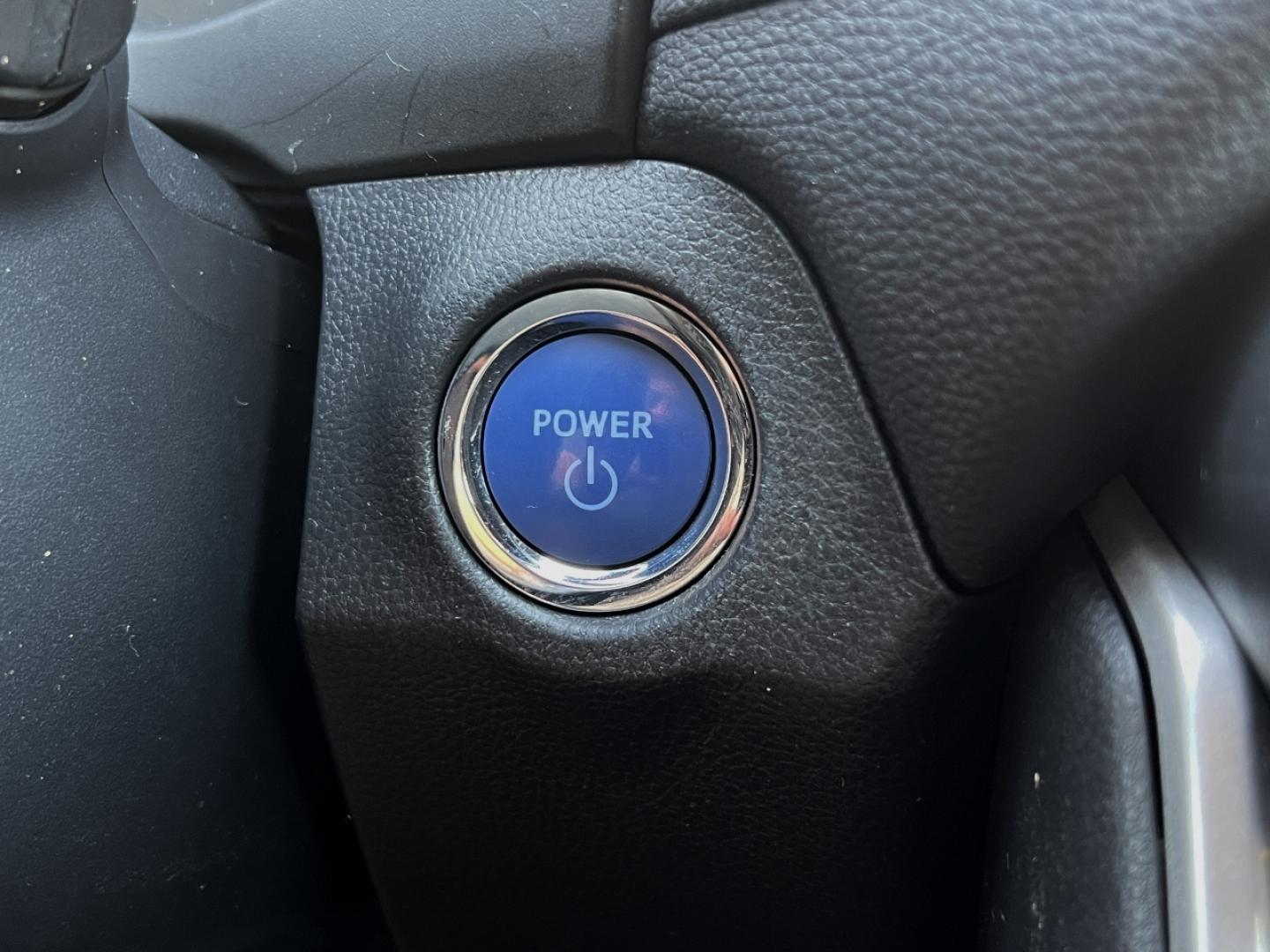 2019 WHITE /Black Leather Toyota RAV4 Hybrid Limited (2T3DWRFV7KW) with an 2.5L 4 Cyl. Hybrid engine, CVT transmission, located at 2990 Old Orchard Rd., Jackson, MO, 63755, 37.354214, -89.612106 - 2019 Toyota RAV4 Limited Hybrid Local 1-Owner 110xxx miles All Wheel Drive 2.5L 4 Cyl. Hybrid Automatic Leather Navigation Power Driver Seat Heated/Cooled Seats Heated Steering Wheel Backup Camera Sunroof Bluetooth Cruise Power Windows/Locks/Mirrors We have financing available and we - Photo#25