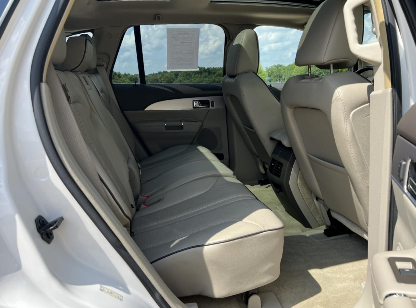2011 WHITE /Tan Leather Lincoln MKX FWD (2LMDJ6JK8BB) with an 3.7L V6 engine, Automatic transmission, located at 506 S. Kingshighway, Cape Girardeau, MO, 63703, (573) 235-5000, 37.294991, -89.553635 - 2011 Lincoln MKX Local 1-Owner 142xxx miles Front Wheel Drive 3.7L V6 Automatic Leather Navigation Power/Heated/Cooled Seats Heated Steering Wheel Backup Camera Sunroof Bluetooth Remote Start Cruise Power Windows/Locks/Mirrors We have financing available and we accept trades! Fill ou - Photo#20