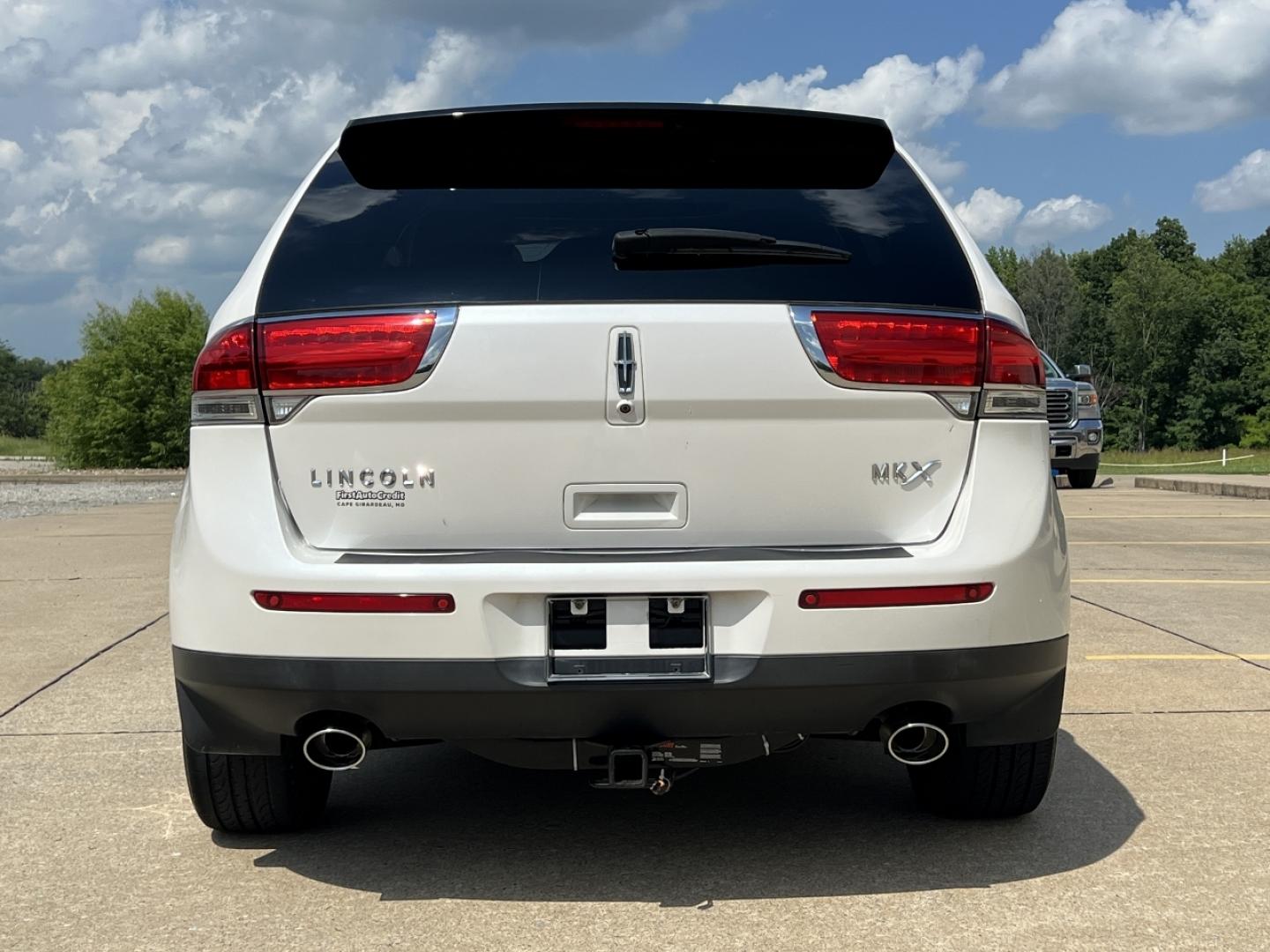 2011 WHITE /Tan Leather Lincoln MKX FWD (2LMDJ6JK8BB) with an 3.7L V6 engine, Automatic transmission, located at 506 S. Kingshighway, Cape Girardeau, MO, 63703, (573) 235-5000, 37.294991, -89.553635 - 2011 Lincoln MKX Local 1-Owner 142xxx miles Front Wheel Drive 3.7L V6 Automatic Leather Navigation Power/Heated/Cooled Seats Heated Steering Wheel Backup Camera Sunroof Bluetooth Remote Start Cruise Power Windows/Locks/Mirrors We have financing available and we accept trades! Fill ou - Photo#13