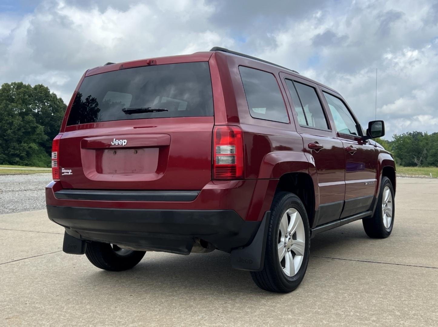 2011 RED /Tan Cloth Jeep Patriot 4WD (1J4NF1GB4BD) with an 2.4L 4 Cyl. engine, Automatic transmission, located at 506 S. Kingshighway, Cape Girardeau, MO, 63703, (573) 235-5000, 37.294991, -89.553635 - 2011 Jeep Patriot Sport 153xxx miles 4 Wheel Drive 2.4L 4 Cyl. Automatic Cruise Power Windows/Locks/Mirrors We have financing available and we accept trades! Fill out a credit application on our website or come by today! If you have any questions, give us a call at (573) 235-5000 or visit ou - Photo#6