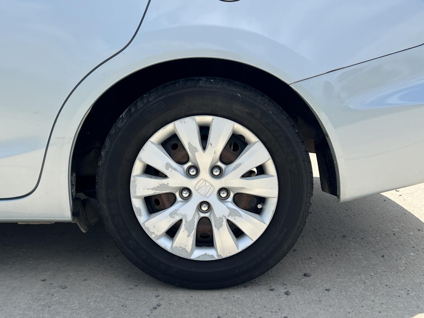 2012 BLUE /Gray Cloth Honda Civic LX Sedan 5-Speed AT (2HGFB2F52CH) with an 1.8L 4 Cyl. engine, Automatic transmission, located at 506 S. Kingshighway, Cape Girardeau, MO, 63703, (573) 235-5000, 37.294991, -89.553635 - 2012 Honda Civic LX 112xxx miles Front Wheel Drive 1.8L 4 Cyl. Automatic Cruise Power Windows/Locks/Mirrors We have financing available and we accept trades! Fill out a credit application on our website or come by today! If you have any questions, give us a call at (573) 235-5000 or visit ou - Photo#28