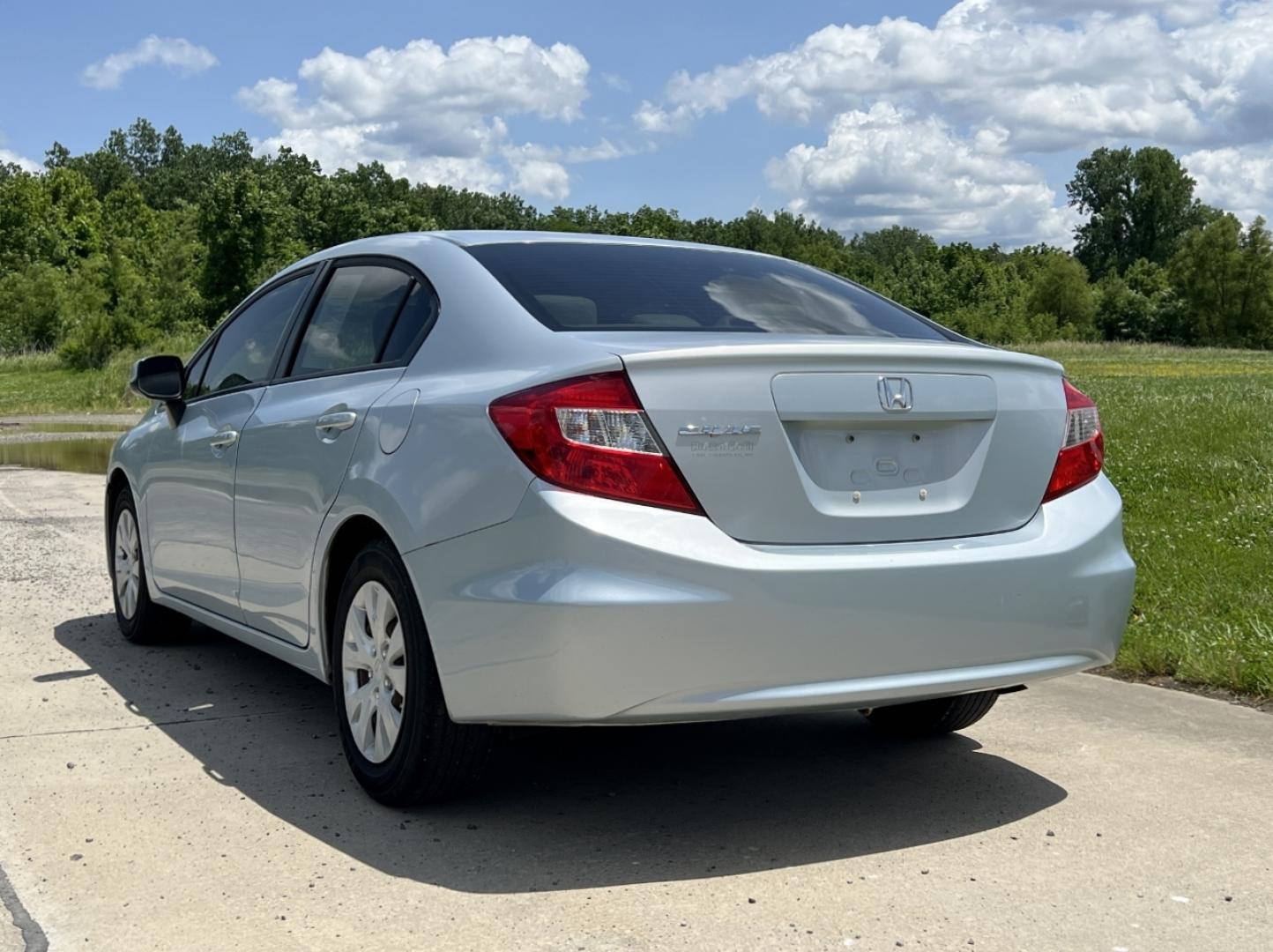 2012 BLUE /Gray Cloth Honda Civic LX Sedan 5-Speed AT (2HGFB2F52CH) with an 1.8L 4 Cyl. engine, Automatic transmission, located at 506 S. Kingshighway, Cape Girardeau, MO, 63703, (573) 235-5000, 37.294991, -89.553635 - 2012 Honda Civic LX 112xxx miles Front Wheel Drive 1.8L 4 Cyl. Automatic Cruise Power Windows/Locks/Mirrors We have financing available and we accept trades! Fill out a credit application on our website or come by today! If you have any questions, give us a call at (573) 235-5000 or visit ou - Photo#6