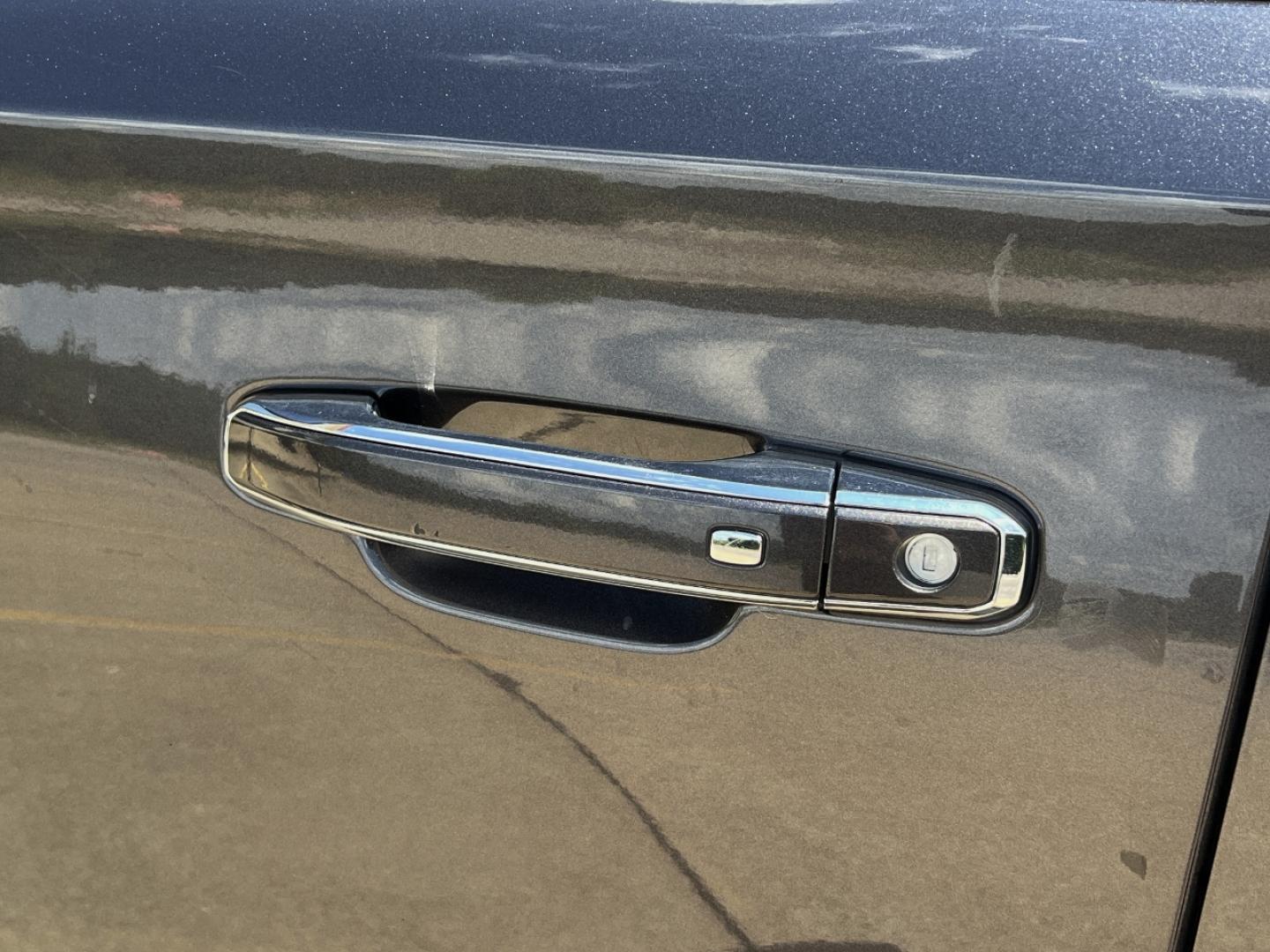 2017 GRAY /Black Leather Chevrolet Tahoe Premier 4WD (1GNSKCKC3HR) with an 5.3L V8 engine, Automatic transmission, located at 2990 Old Orchard Rd., Jackson, MO, 63755, 37.354214, -89.612106 - 2017 Chevrolet Tahoe 1500 Premier 174xxx miles 4 Wheel Drive 5.3L V8 Automatic Leather 3rd Row Navigation Rear Entertainment Power/Heated/Cooled Seats Heated Rear Seats Heated Steering Wheel Backup Camera Sunroof Bluetooth Remote Start Cruise Power Windows/Locks/Mirrors We have fin - Photo#41