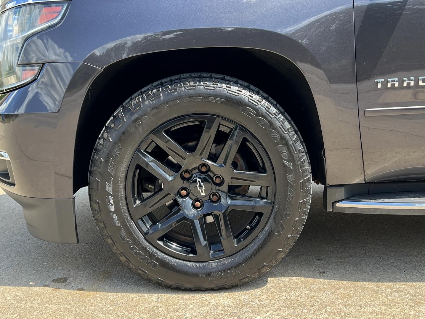 2017 GRAY /Black Leather Chevrolet Tahoe Premier 4WD (1GNSKCKC3HR) with an 5.3L V8 engine, Automatic transmission, located at 2990 Old Orchard Rd., Jackson, MO, 63755, 37.354214, -89.612106 - 2017 Chevrolet Tahoe 1500 Premier 174xxx miles 4 Wheel Drive 5.3L V8 Automatic Leather 3rd Row Navigation Rear Entertainment Power/Heated/Cooled Seats Heated Rear Seats Heated Steering Wheel Backup Camera Sunroof Bluetooth Remote Start Cruise Power Windows/Locks/Mirrors We have fin - Photo#45