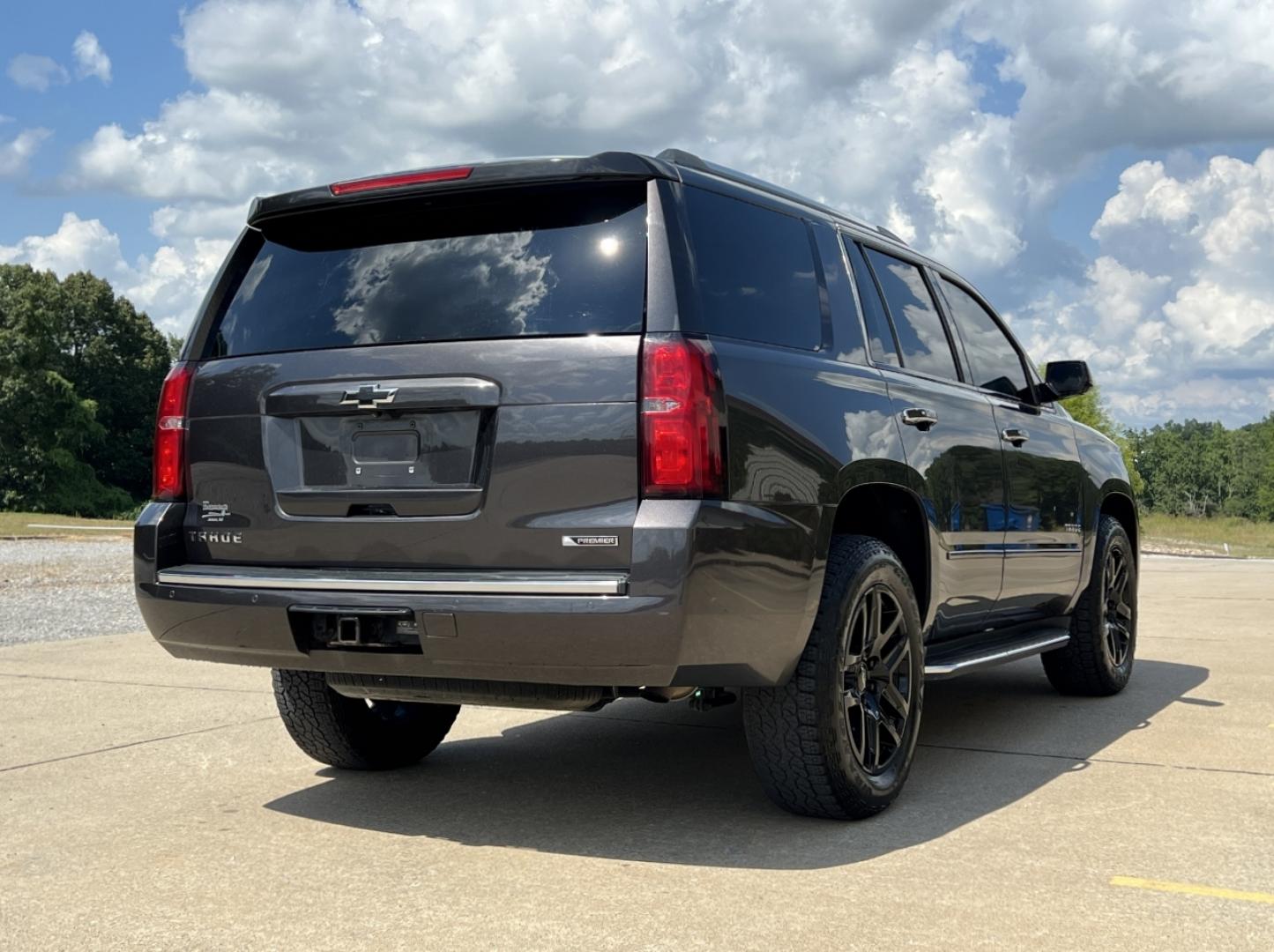 2017 GRAY /Black Leather Chevrolet Tahoe Premier 4WD (1GNSKCKC3HR) with an 5.3L V8 engine, Automatic transmission, located at 2990 Old Orchard Rd., Jackson, MO, 63755, 37.354214, -89.612106 - 2017 Chevrolet Tahoe 1500 Premier 174xxx miles 4 Wheel Drive 5.3L V8 Automatic Leather 3rd Row Navigation Rear Entertainment Power/Heated/Cooled Seats Heated Rear Seats Heated Steering Wheel Backup Camera Sunroof Bluetooth Remote Start Cruise Power Windows/Locks/Mirrors We have fin - Photo#14