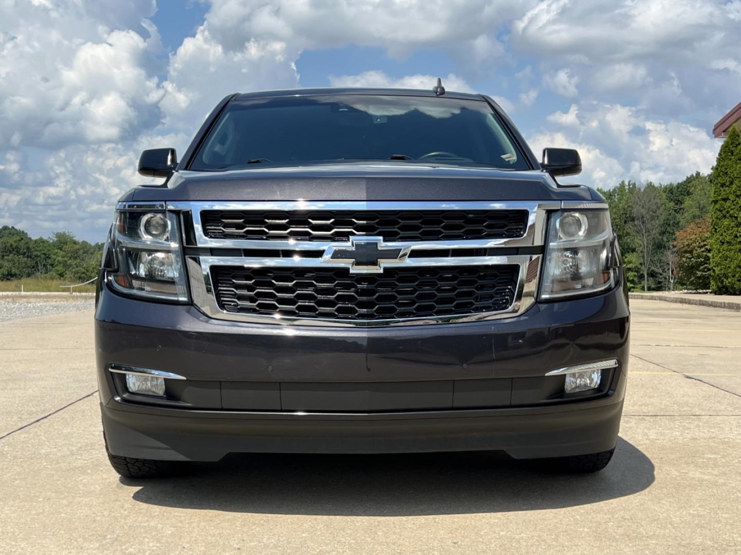 2017 GRAY /Black Leather Chevrolet Tahoe Premier 4WD (1GNSKCKC3HR) with an 5.3L V8 engine, Automatic transmission, located at 2990 Old Orchard Rd., Jackson, MO, 63755, 37.354214, -89.612106 - 2017 Chevrolet Tahoe 1500 Premier 174xxx miles 4 Wheel Drive 5.3L V8 Automatic Leather 3rd Row Navigation Rear Entertainment Power/Heated/Cooled Seats Heated Rear Seats Heated Steering Wheel Backup Camera Sunroof Bluetooth Remote Start Cruise Power Windows/Locks/Mirrors We have fin - Photo#17