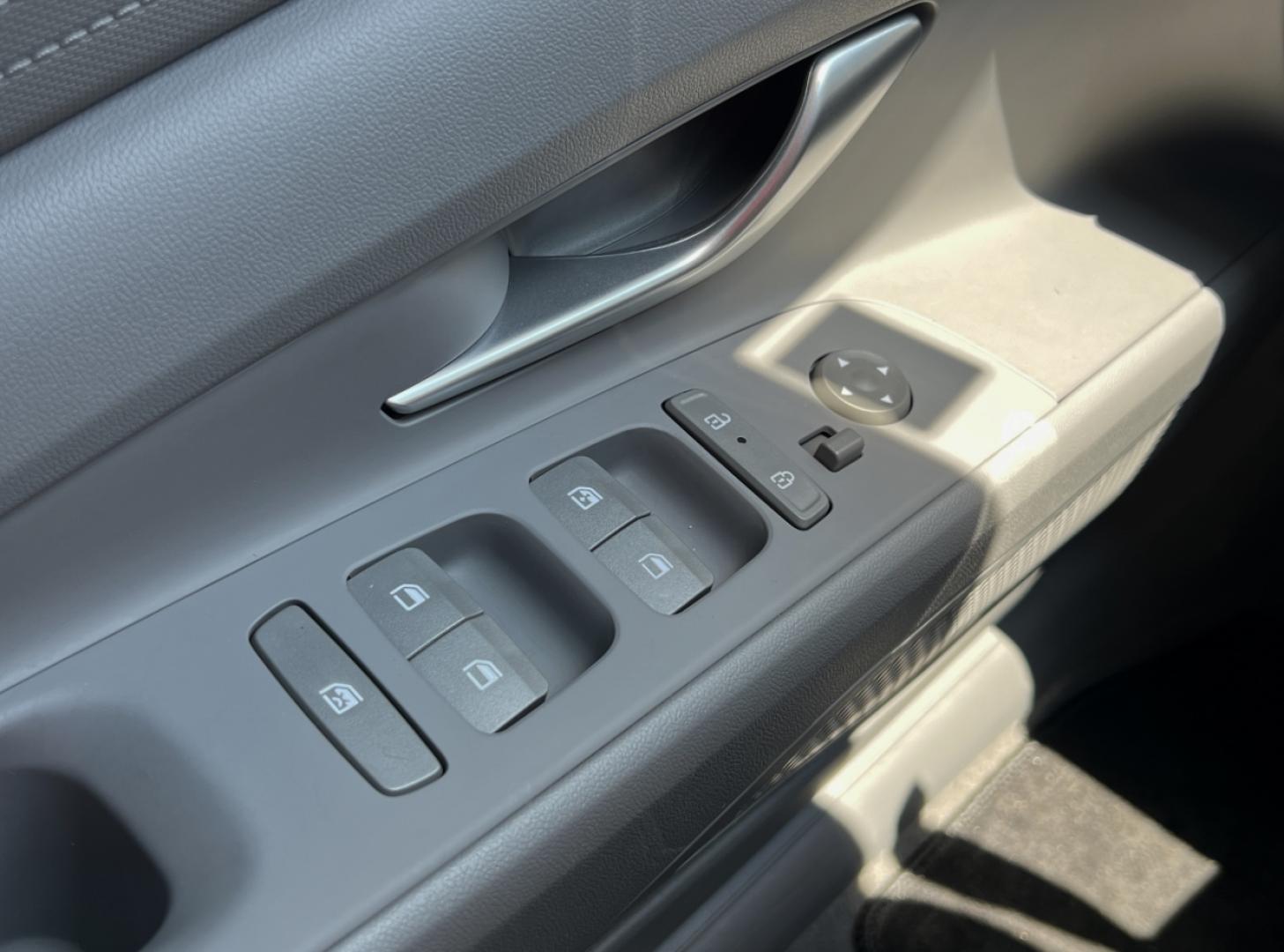 2024 WHITE /Gray Cloth Hyundai Elantra SEL (KMHLM4DG6RU) with an 2.0L 4 Cyl. engine, Automatic transmission, located at 2990 Old Orchard Rd., Jackson, MO, 63755, 37.354214, -89.612106 - 2024 Hyundai Elantra SEL 20xxx miles Front Wheel Drive 2.0L 4 Cyl. Automatic Navigation Backup Camera Bluetooth Remote Start Cruise Power Windows/Locks/Mirrors We have financing available and we accept trades! Fill out a credit application on our website or come by today! If you have any - Photo#27
