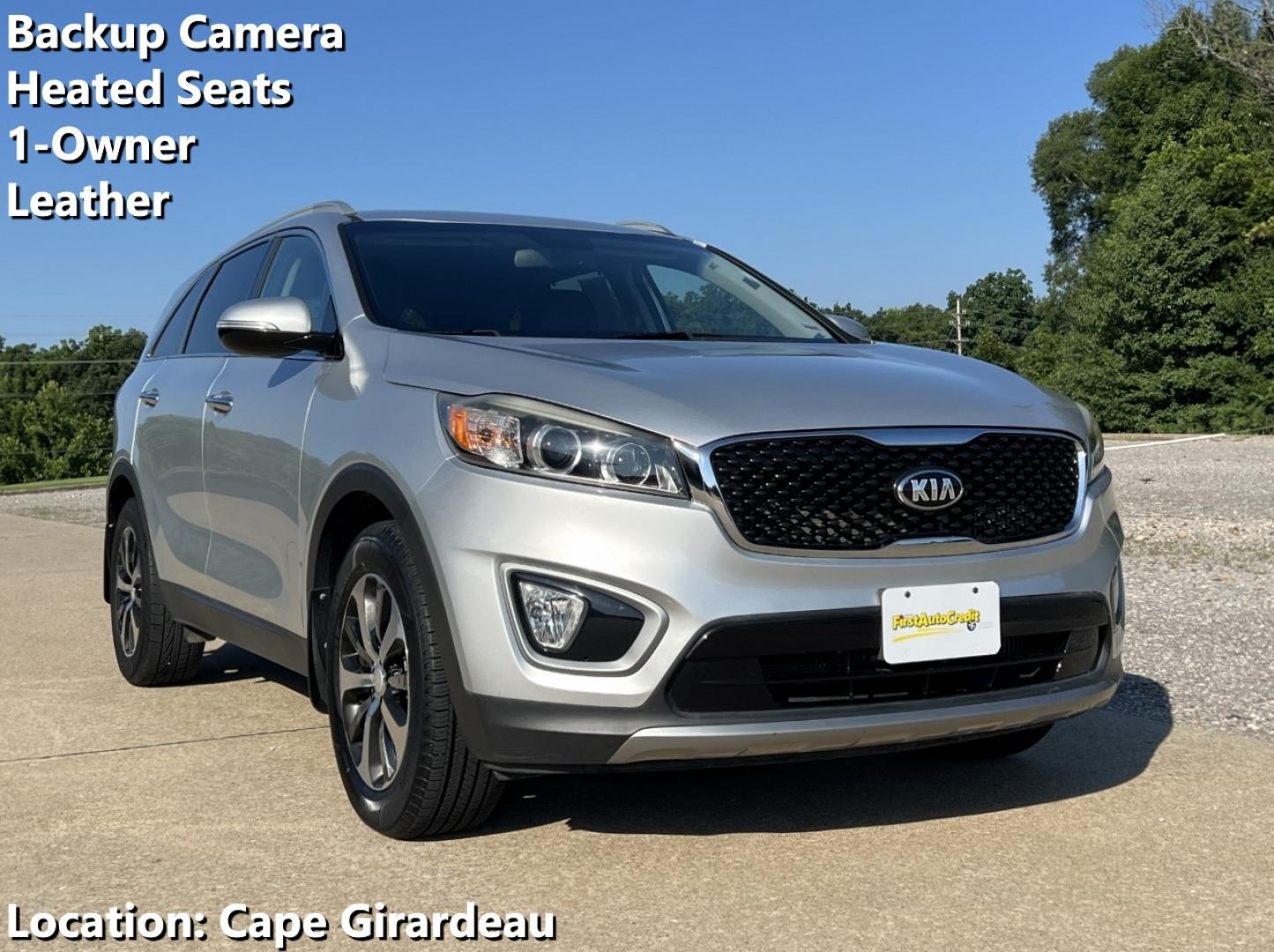 2016 SILVER /Black Leather Kia Sorento EX 2WD (5XYPH4A1XGG) with an 2.4L 4 Cyl. engine, Automatic transmission, located at 506 S. Kingshighway, Cape Girardeau, MO, 63703, (573) 235-5000, 37.294991, -89.553635 - 2016 Kia Sorento EX 1-Owner 92xxx miles Front Wheel Drive 2.0L 4 Cyl. Automatic Leather Power/Heated Seats Backup Camera Bluetooth Cruise Power Windows/Locks/Mirrors We have financing available and we accept trades! Fill out a credit application on our website or come by today! If you h - Photo#0