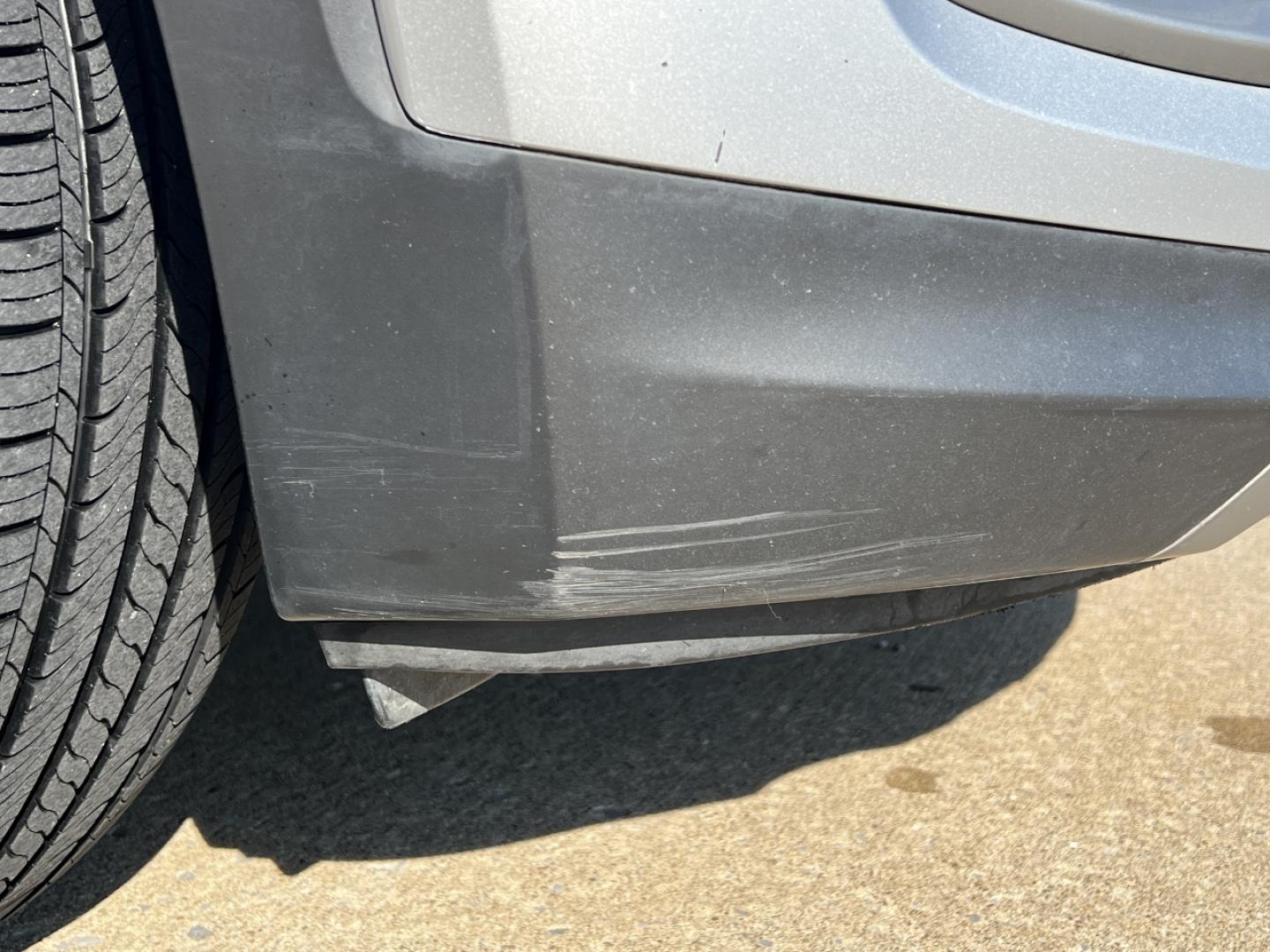 2016 SILVER /Black Leather Kia Sorento EX 2WD (5XYPH4A1XGG) with an 2.4L 4 Cyl. engine, Automatic transmission, located at 506 S. Kingshighway, Cape Girardeau, MO, 63703, (573) 235-5000, 37.294991, -89.553635 - 2016 Kia Sorento EX 1-Owner 92xxx miles Front Wheel Drive 2.0L 4 Cyl. Automatic Leather Power/Heated Seats Backup Camera Bluetooth Cruise Power Windows/Locks/Mirrors We have financing available and we accept trades! Fill out a credit application on our website or come by today! If you h - Photo#44