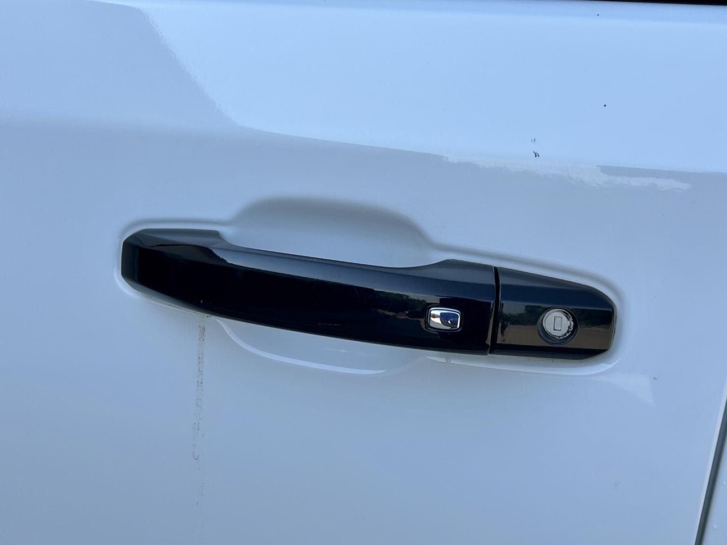 2019 WHITE /Black Cloth Chevrolet Silverado 1500 LT Trail Boss Crew Cab Long Box 4WD (1GCPYFED8KZ) with an 5.3L V8 engine, Automatic transmission, located at 2990 Old Orchard Rd., Jackson, MO, 63755, 37.354214, -89.612106 - 2019 Chevrolet Silverado 1500 LT Trail Boss 148xxx miles 4x4 5.3L V8 Automatic Backup Camera Power Driver Seat Heated Seats Bluetooth Remote Start Cruise Power Windows/Locks/Mirrors We have financing available and we accept trades! Fill out a credit application on our website or come by - Photo#32