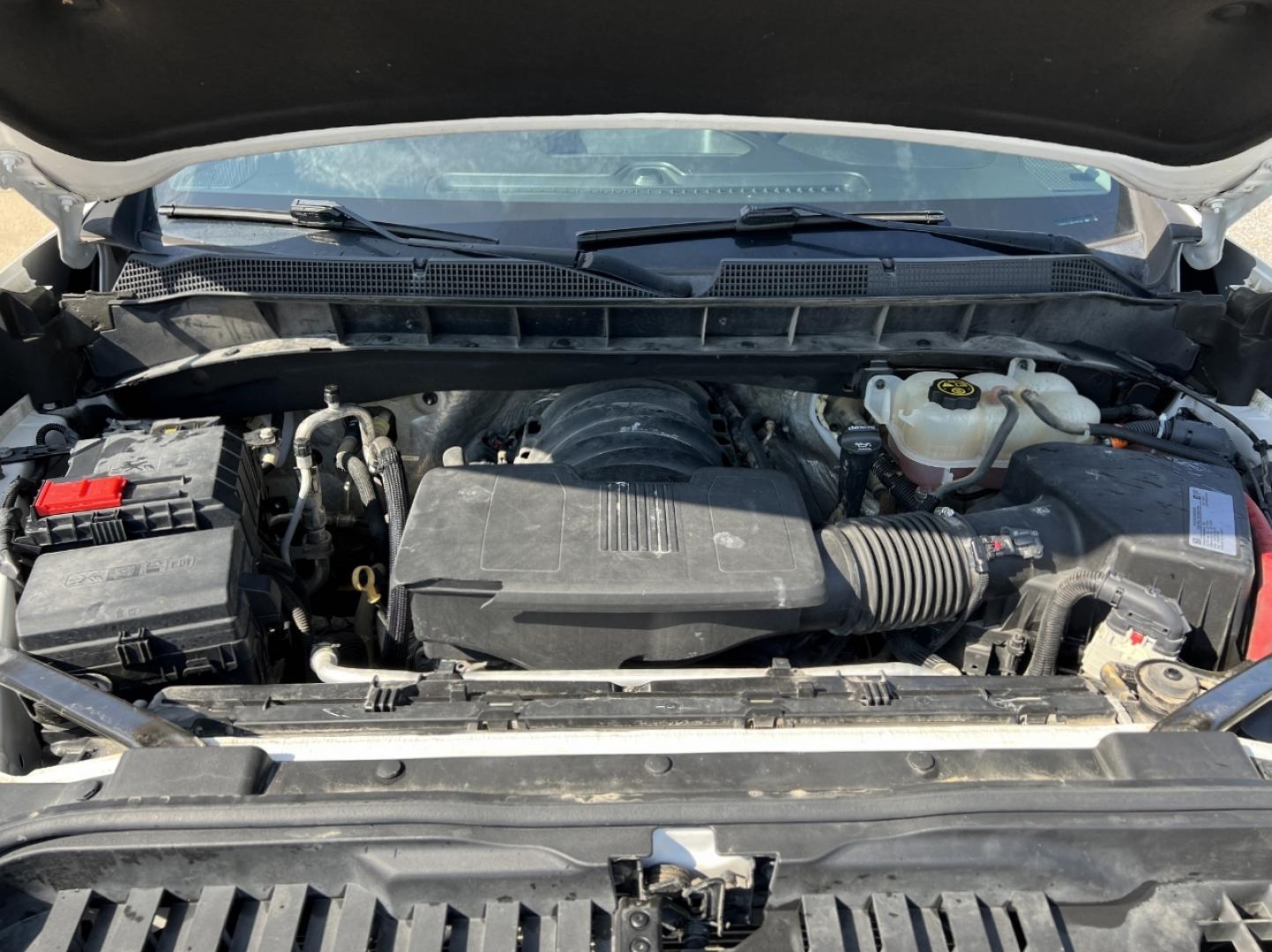 2019 WHITE /Black Cloth Chevrolet Silverado 1500 LT Trail Boss Crew Cab Long Box 4WD (1GCPYFED8KZ) with an 5.3L V8 engine, Automatic transmission, located at 2990 Old Orchard Rd., Jackson, MO, 63755, 37.354214, -89.612106 - 2019 Chevrolet Silverado 1500 LT Trail Boss 148xxx miles 4x4 5.3L V8 Automatic Backup Camera Power Driver Seat Heated Seats Bluetooth Remote Start Cruise Power Windows/Locks/Mirrors We have financing available and we accept trades! Fill out a credit application on our website or come by - Photo#34