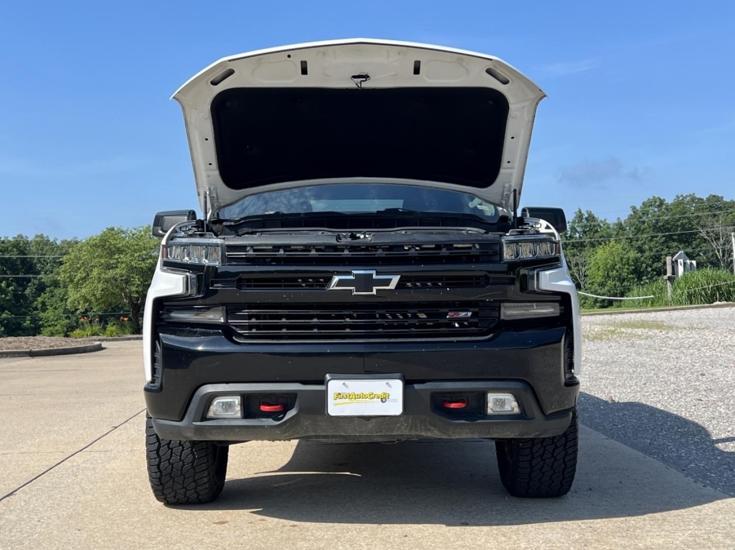 2019 WHITE /Black Cloth Chevrolet Silverado 1500 LT Trail Boss Crew Cab Long Box 4WD (1GCPYFED8KZ) with an 5.3L V8 engine, Automatic transmission, located at 2990 Old Orchard Rd., Jackson, MO, 63755, 37.354214, -89.612106 - 2019 Chevrolet Silverado 1500 LT Trail Boss 148xxx miles 4x4 5.3L V8 Automatic Backup Camera Power Driver Seat Heated Seats Bluetooth Remote Start Cruise Power Windows/Locks/Mirrors We have financing available and we accept trades! Fill out a credit application on our website or come by - Photo#33