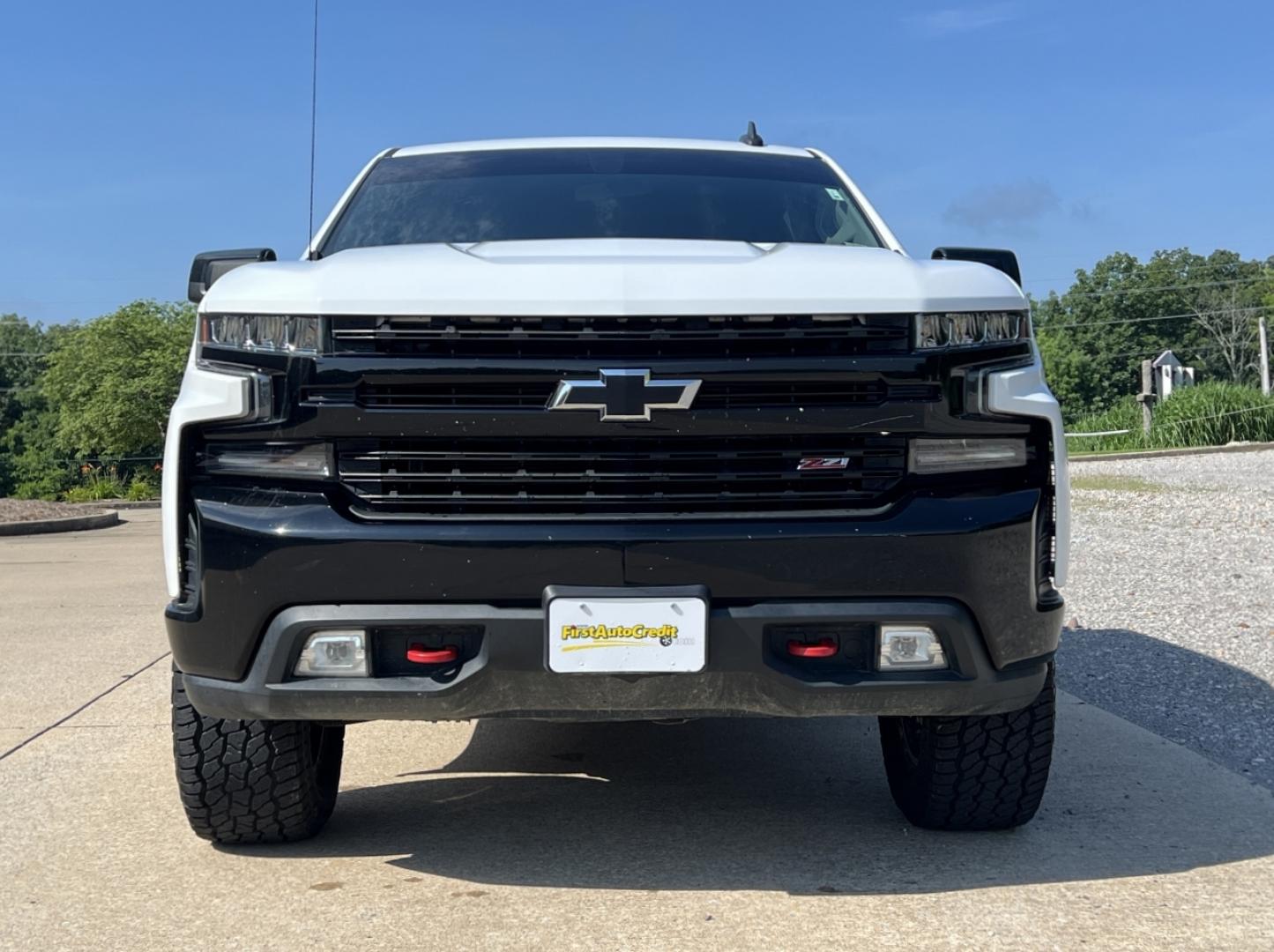 2019 WHITE /Black Cloth Chevrolet Silverado 1500 LT Trail Boss Crew Cab Long Box 4WD (1GCPYFED8KZ) with an 5.3L V8 engine, Automatic transmission, located at 2990 Old Orchard Rd., Jackson, MO, 63755, 37.354214, -89.612106 - 2019 Chevrolet Silverado 1500 LT Trail Boss 148xxx miles 4x4 5.3L V8 Automatic Backup Camera Power Driver Seat Heated Seats Bluetooth Remote Start Cruise Power Windows/Locks/Mirrors We have financing available and we accept trades! Fill out a credit application on our website or come by - Photo#12