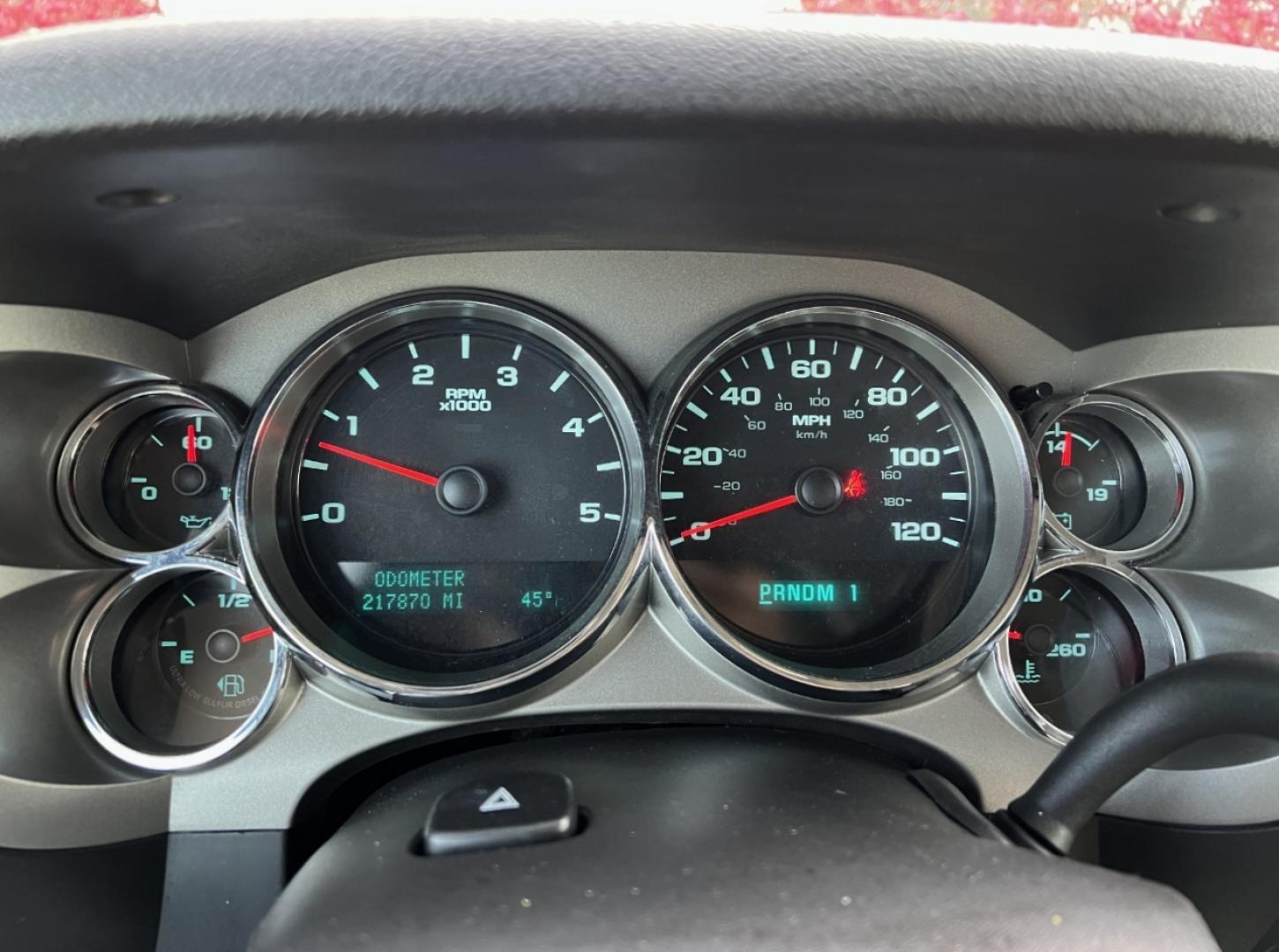 2014 WHITE /Black Cloth Chevrolet Silverado 3500HD LT Crew Cab 4WD (1GC4K0C86EF) with an 6.6L V8 DIESEL engine, Automatic transmission, located at 2990 Old Orchard Rd., Jackson, MO, 63755, 37.354214, -89.612106 - 2014 Chevrolet Silverado 3500HD LT 217xxx miles 4x4 6.6L V8 Diesel Automatic Backup Camera Power Driver Seat Bluetooth Remote Start Cruise Power Windows/Locks/Mirrors We have financing available and we accept trades! Fill out a credit application on our website or come by today! If you h - Photo#1