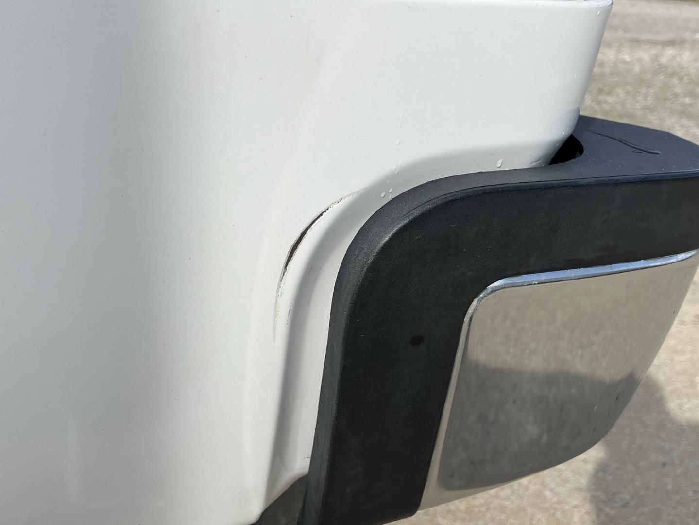 2014 WHITE /Black Cloth Chevrolet Silverado 3500HD LT Crew Cab 4WD (1GC4K0C86EF) with an 6.6L V8 DIESEL engine, Automatic transmission, located at 2990 Old Orchard Rd., Jackson, MO, 63755, 37.354214, -89.612106 - 2014 Chevrolet Silverado 3500HD LT 217xxx miles 4x4 6.6L V8 Diesel Automatic Backup Camera Power Driver Seat Bluetooth Remote Start Cruise Power Windows/Locks/Mirrors We have financing available and we accept trades! Fill out a credit application on our website or come by today! If you h - Photo#38