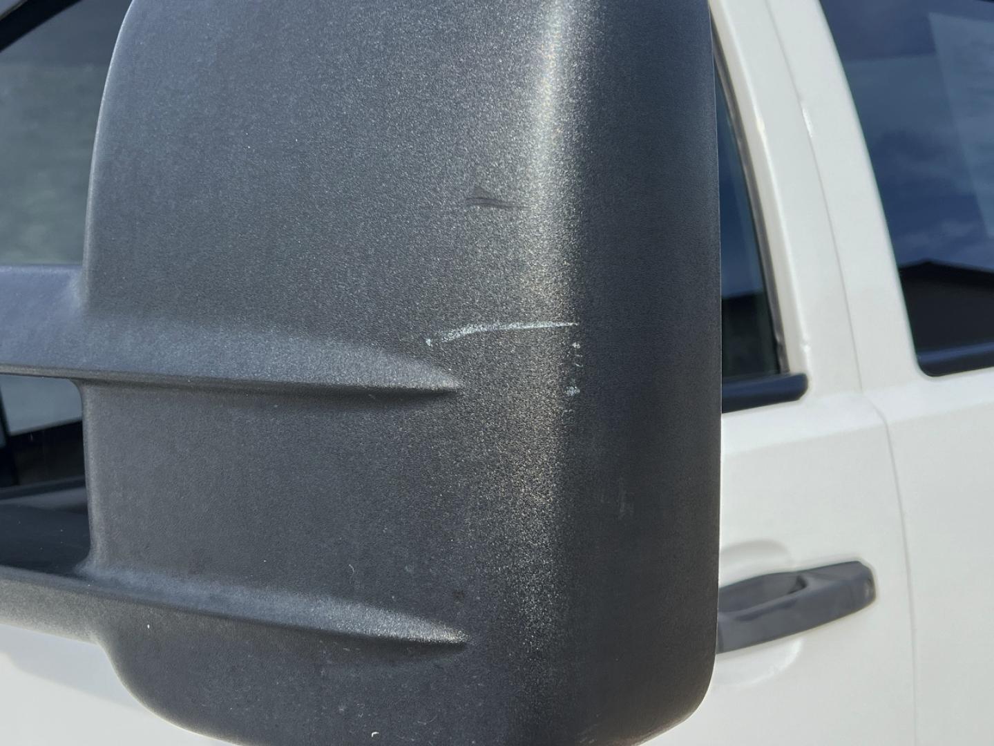 2014 WHITE /Black Cloth Chevrolet Silverado 3500HD LT Crew Cab 4WD (1GC4K0C86EF) with an 6.6L V8 DIESEL engine, Automatic transmission, located at 2990 Old Orchard Rd., Jackson, MO, 63755, 37.354214, -89.612106 - 2014 Chevrolet Silverado 3500HD LT 217xxx miles 4x4 6.6L V8 Diesel Automatic Backup Camera Power Driver Seat Bluetooth Remote Start Cruise Power Windows/Locks/Mirrors We have financing available and we accept trades! Fill out a credit application on our website or come by today! If you h - Photo#42