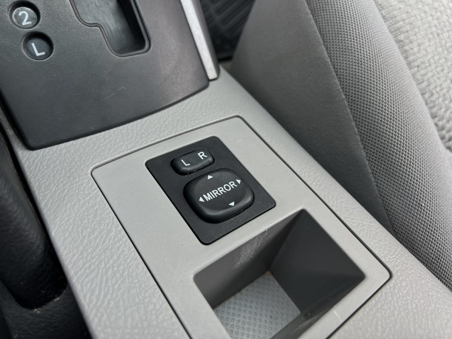 2008 SILVER /Gray Cloth Toyota RAV4 Limited I4 4WD (JTMBD31V386) with an 2.4L 4 Cyl. engine, Automatic transmission, located at 506 S. Kingshighway, Cape Girardeau, MO, 63703, (573) 235-5000, 37.294991, -89.553635 - 2008 Toyota RAV4 Limited 179xxx miles All Wheel Drive 2.4L 4 Cyl. Automatic Navigation Power Driver Seat Bluetooth Cruise Power Windows/Locks/Mirrors We have financing available and we accept trades! Fill out a credit application on our website or come by today! If you have any questions, - Photo#27