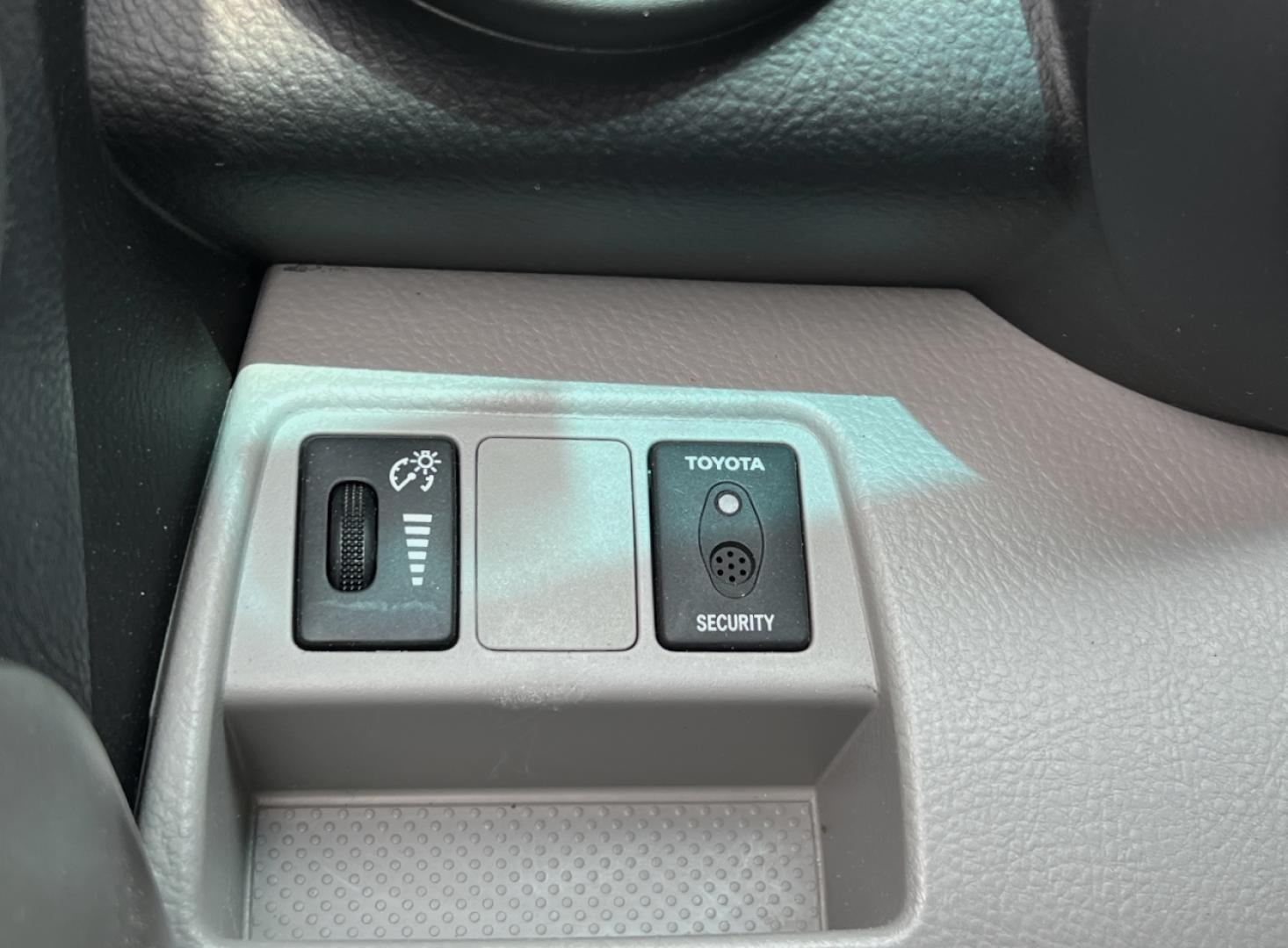 2008 SILVER /Gray Cloth Toyota RAV4 Limited I4 4WD (JTMBD31V386) with an 2.4L 4 Cyl. engine, Automatic transmission, located at 506 S. Kingshighway, Cape Girardeau, MO, 63703, (573) 235-5000, 37.294991, -89.553635 - 2008 Toyota RAV4 Limited 179xxx miles All Wheel Drive 2.4L 4 Cyl. Automatic Navigation Power Driver Seat Bluetooth Cruise Power Windows/Locks/Mirrors We have financing available and we accept trades! Fill out a credit application on our website or come by today! If you have any questions, - Photo#29