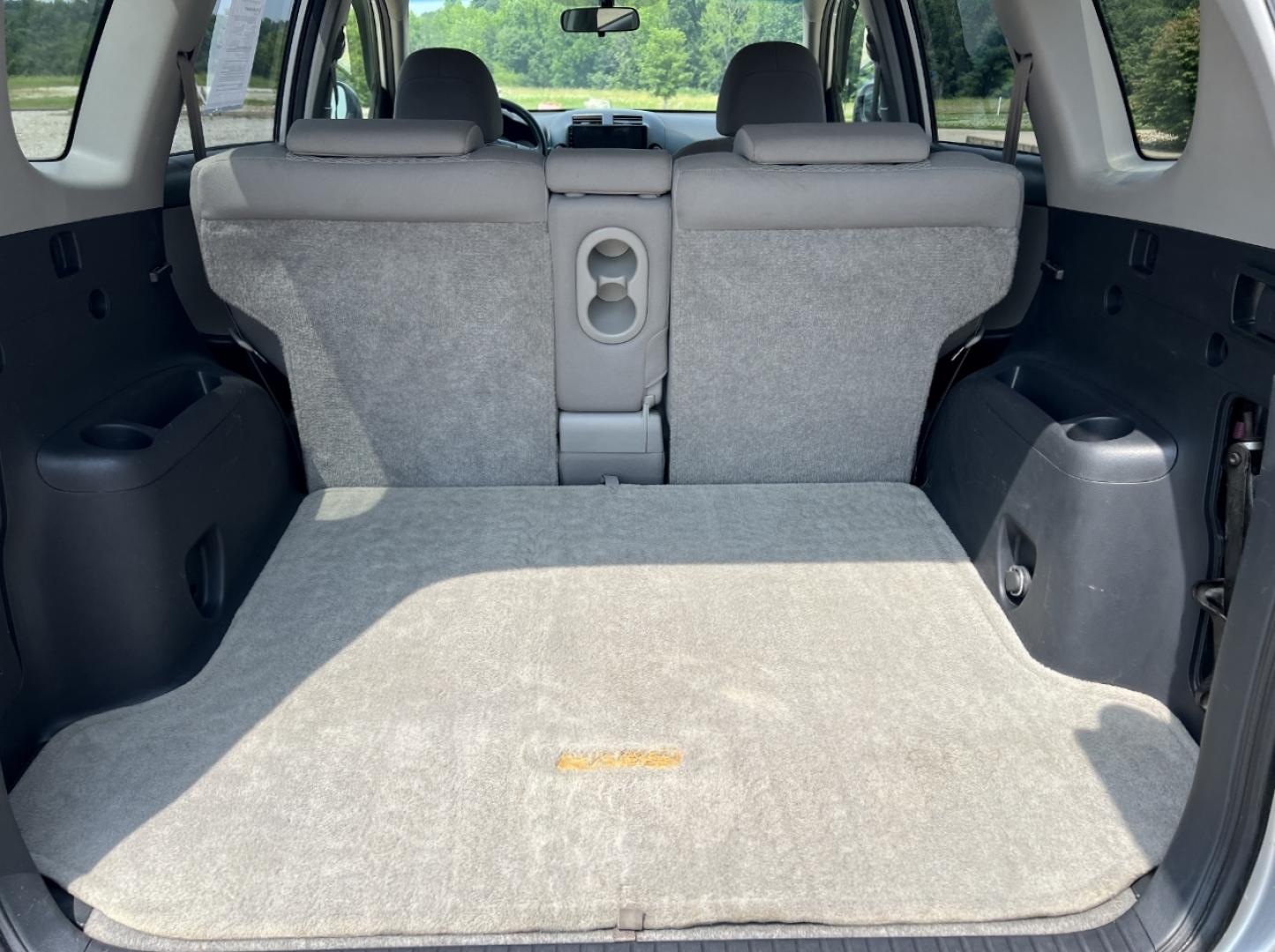 2008 SILVER /Gray Cloth Toyota RAV4 Limited I4 4WD (JTMBD31V386) with an 2.4L 4 Cyl. engine, Automatic transmission, located at 506 S. Kingshighway, Cape Girardeau, MO, 63703, (573) 235-5000, 37.294991, -89.553635 - 2008 Toyota RAV4 Limited 179xxx miles All Wheel Drive 2.4L 4 Cyl. Automatic Navigation Power Driver Seat Bluetooth Cruise Power Windows/Locks/Mirrors We have financing available and we accept trades! Fill out a credit application on our website or come by today! If you have any questions, - Photo#19