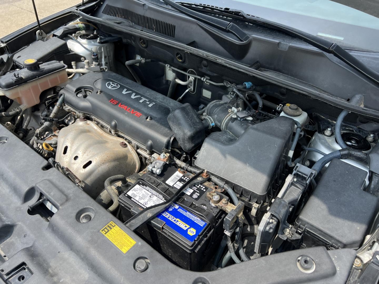 2008 SILVER /Gray Cloth Toyota RAV4 Limited I4 4WD (JTMBD31V386) with an 2.4L 4 Cyl. engine, Automatic transmission, located at 506 S. Kingshighway, Cape Girardeau, MO, 63703, (573) 235-5000, 37.294991, -89.553635 - 2008 Toyota RAV4 Limited 179xxx miles All Wheel Drive 2.4L 4 Cyl. Automatic Navigation Power Driver Seat Bluetooth Cruise Power Windows/Locks/Mirrors We have financing available and we accept trades! Fill out a credit application on our website or come by today! If you have any questions, - Photo#31